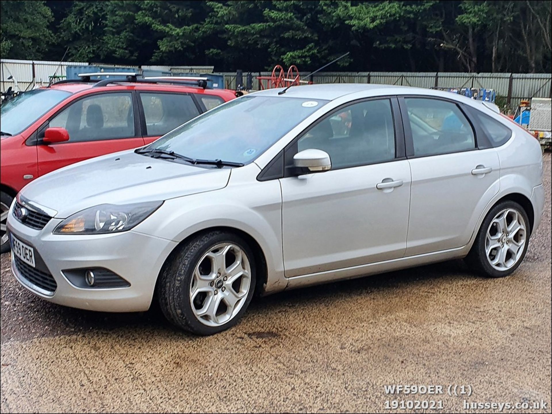 09/59 FORD FOCUS TITANIUM TD 115 - 1753cc 5dr Hatchback (Silver, 160k)