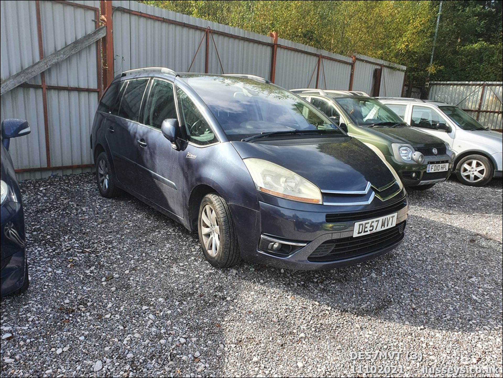 07/57 CITROEN C4 PICASSO 7 EXCL HDI A - 1560cc 5dr MPV (Mauve/purple, 93k) - Image 2 of 13