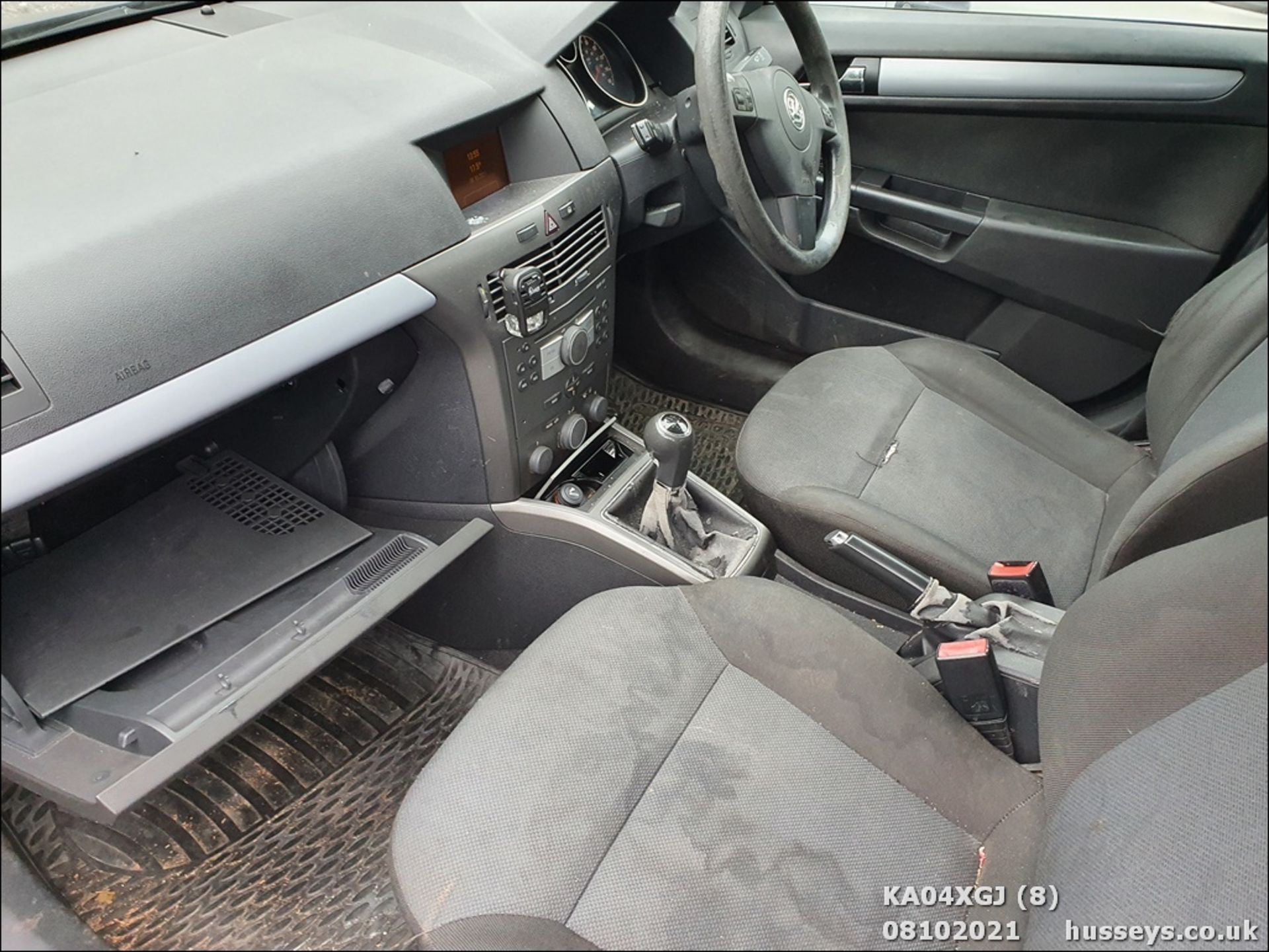 04/04 VAUXHALL ASTRA CLUB CDTI - 1686cc 5dr Hatchback (Blue, 150k) - Image 8 of 13
