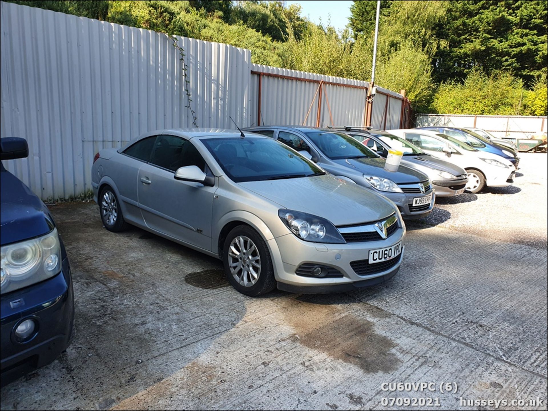 11/60 VAUXHALL ASTRA SPORT - 1796cc 2dr Convertible (Silver, 123k) - Image 6 of 12