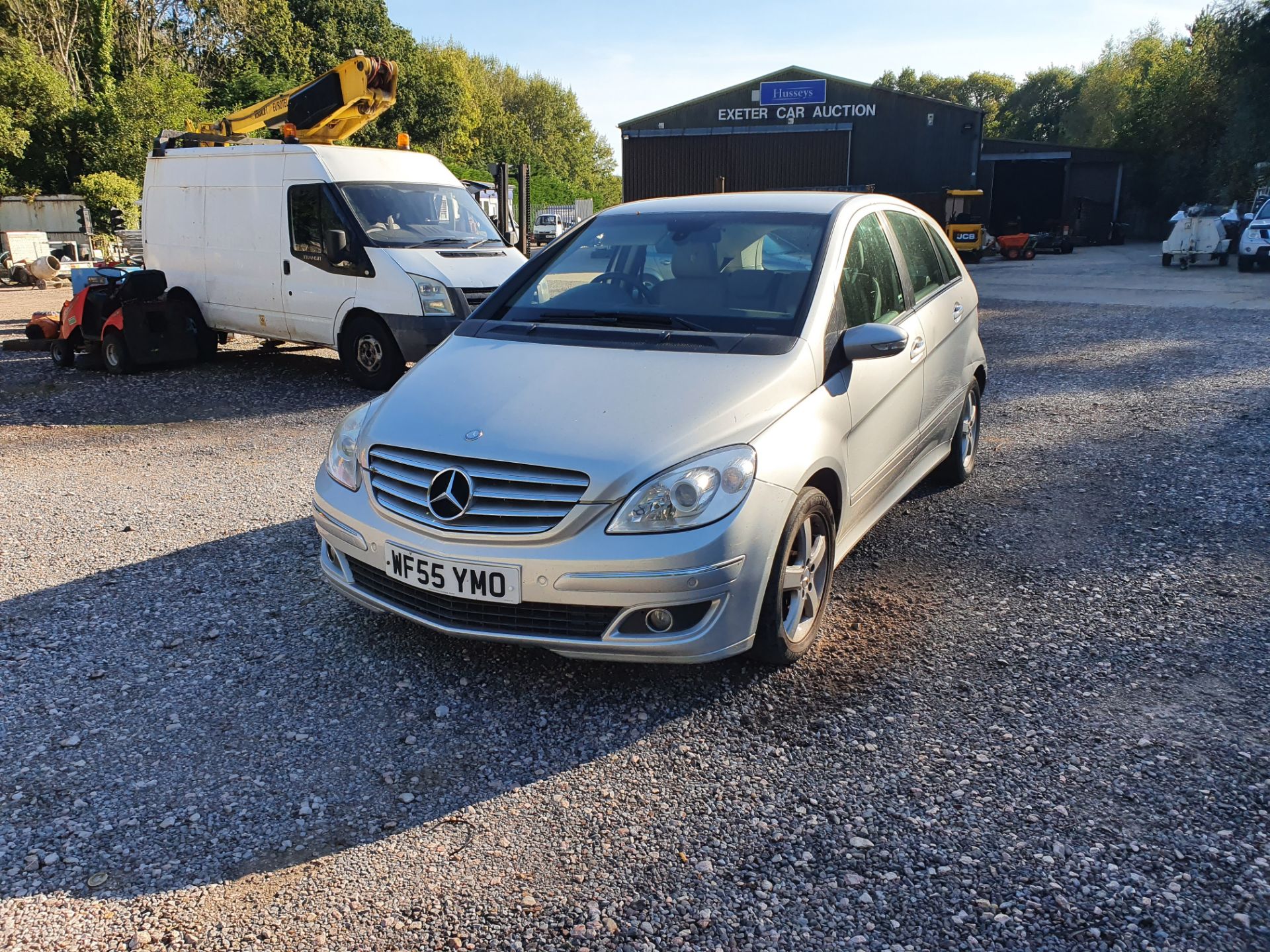 05/55 MERCEDES B200 CDI SE CVT - 1992cc 5dr MPV (Silver) - Image 5 of 17