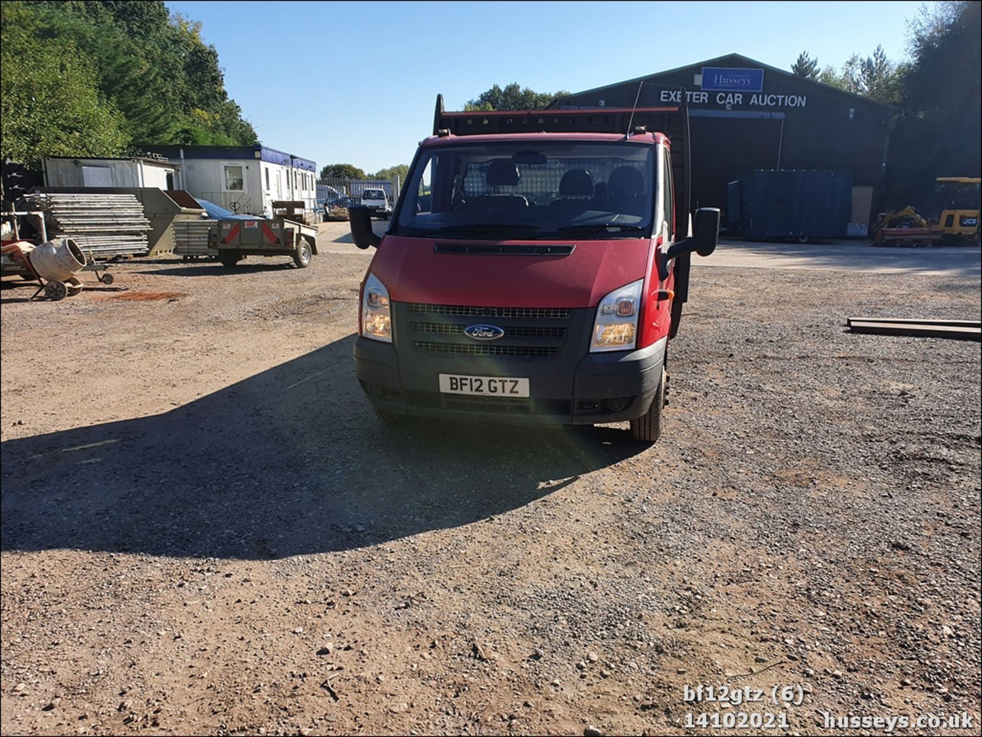 12/12 FORD TRANSIT T350 100 RWD DROPSIDE - 2198cc 2dr (Red) - Image 5 of 18