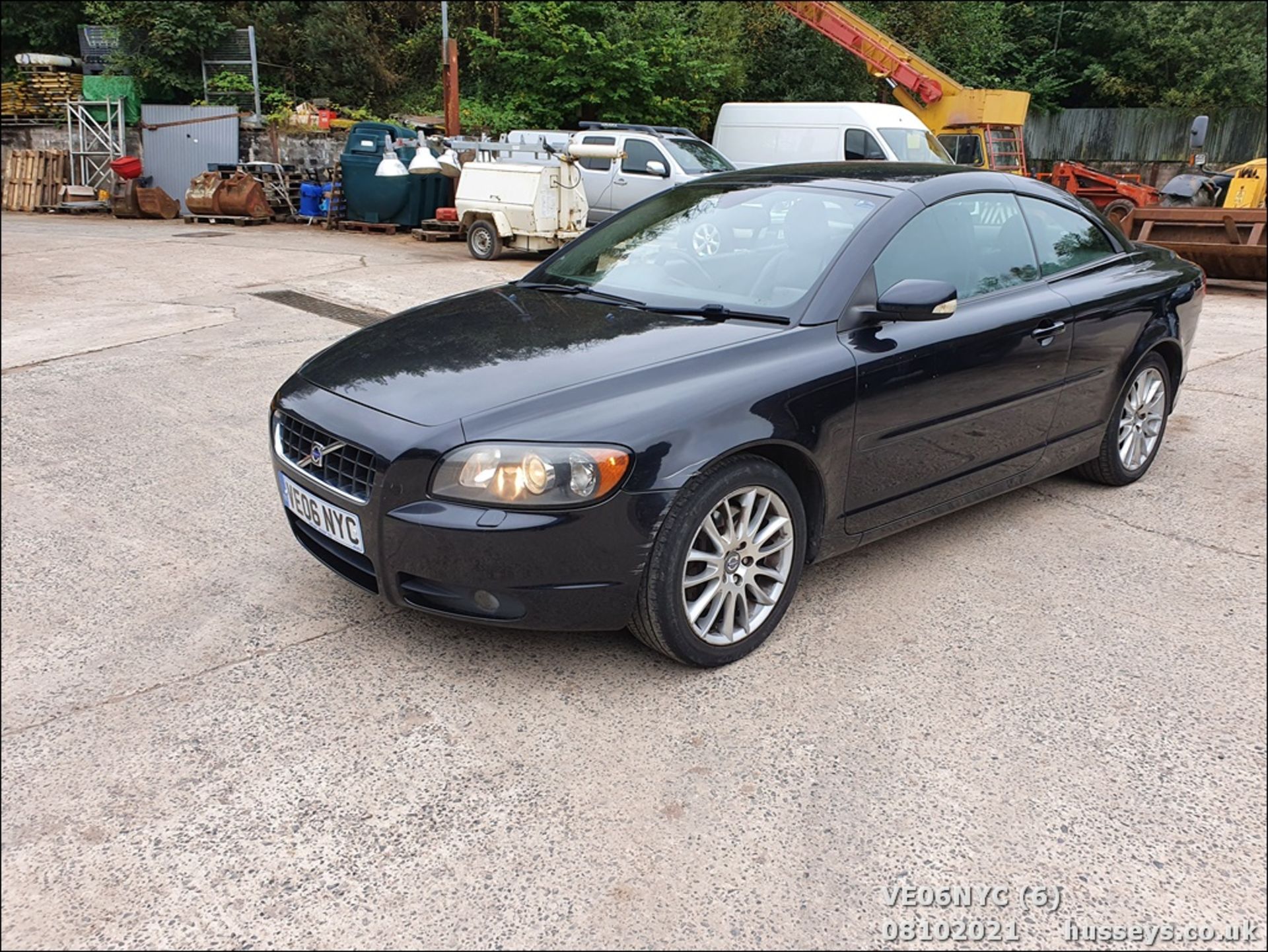 06/06 VOLVO C70 SE AUTO - 2435cc 2dr Convertible (Black, 115k) - Image 6 of 18