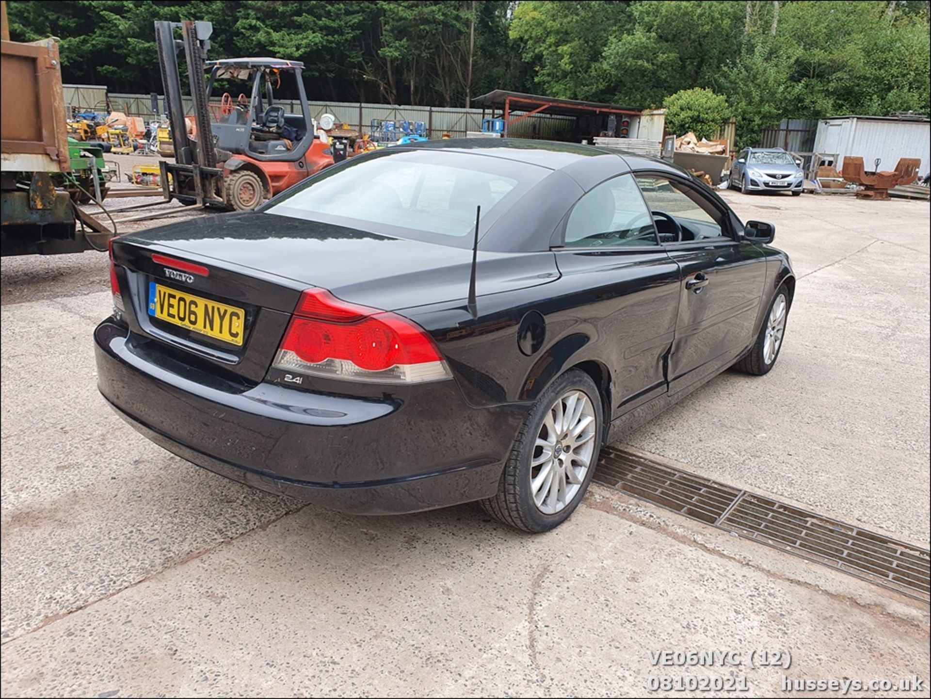 06/06 VOLVO C70 SE AUTO - 2435cc 2dr Convertible (Black, 115k) - Image 12 of 18