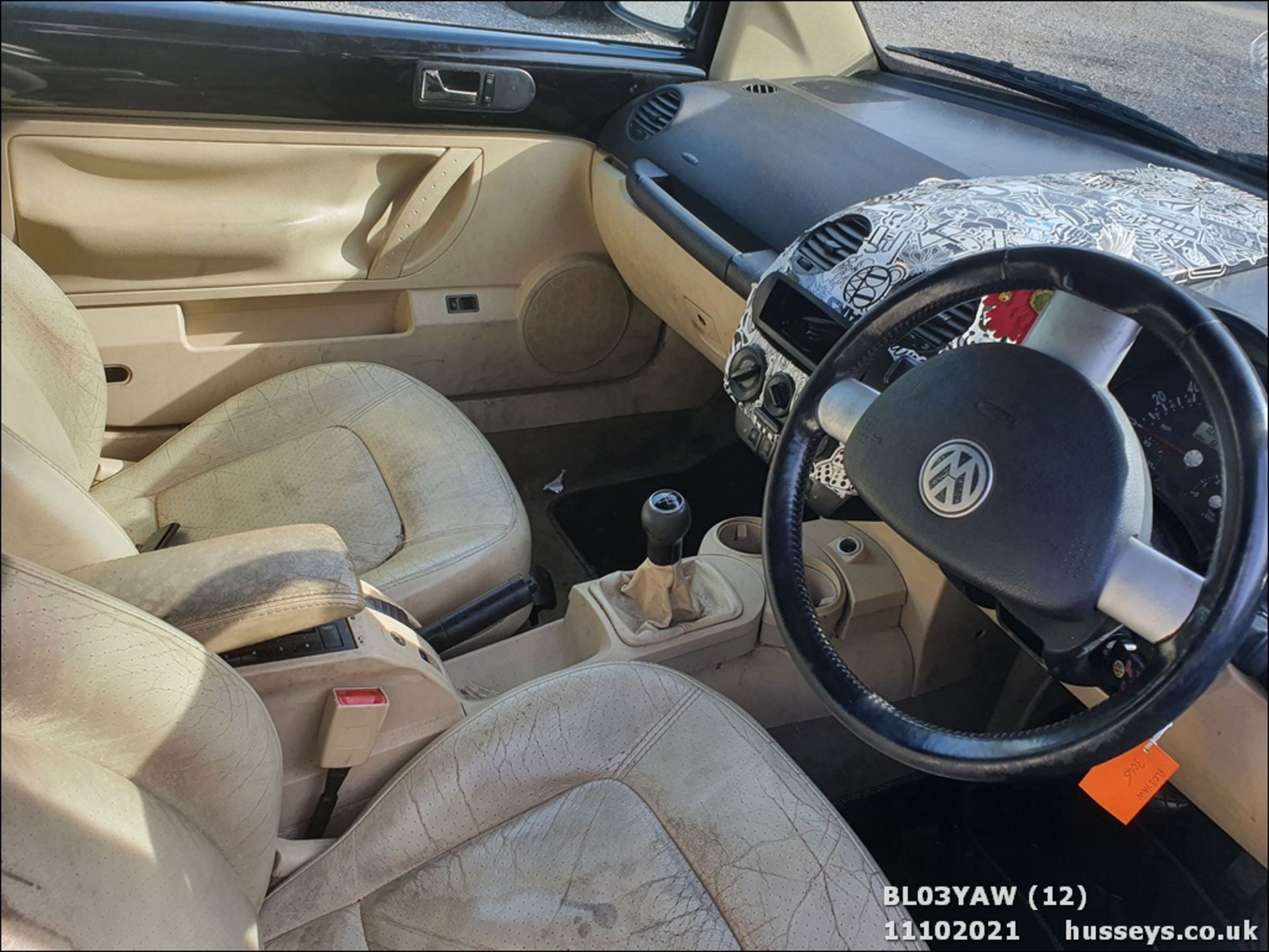 03/03 VOLKSWAGEN BEETLE CABRIOLET - 1595cc 2dr Convertible (Black, 109k) - Image 12 of 17