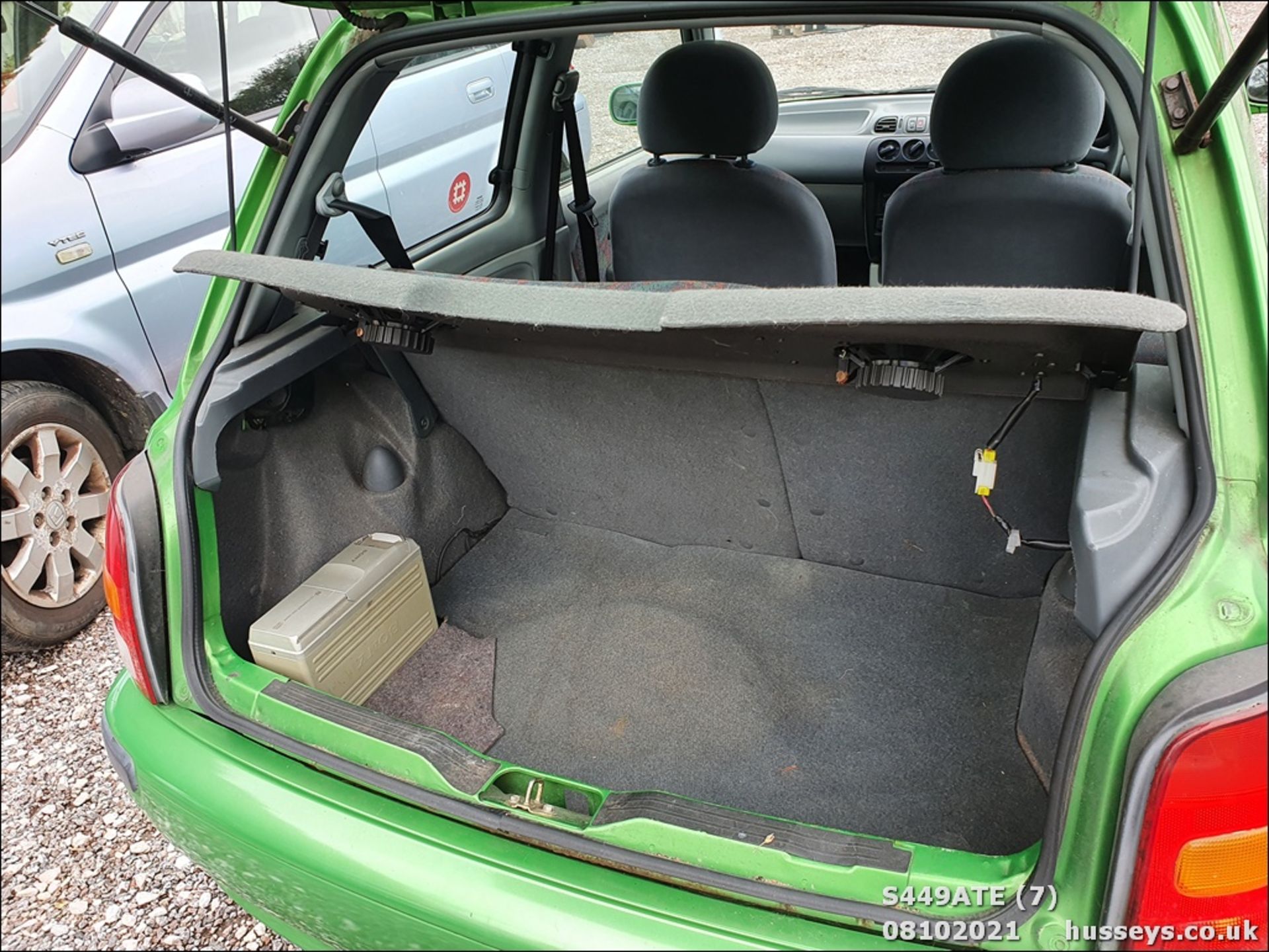 1998 NISSAN MICRA GX - 998cc 3dr Hatchback (Green, 61k) - Image 7 of 11