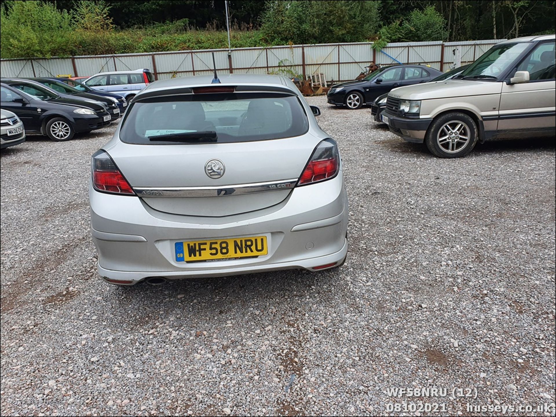 08/58 VAUXHALL ASTRA SRI+CDTI 150 - 1910cc 3dr Hatchback (Silver, 106k) - Image 12 of 20