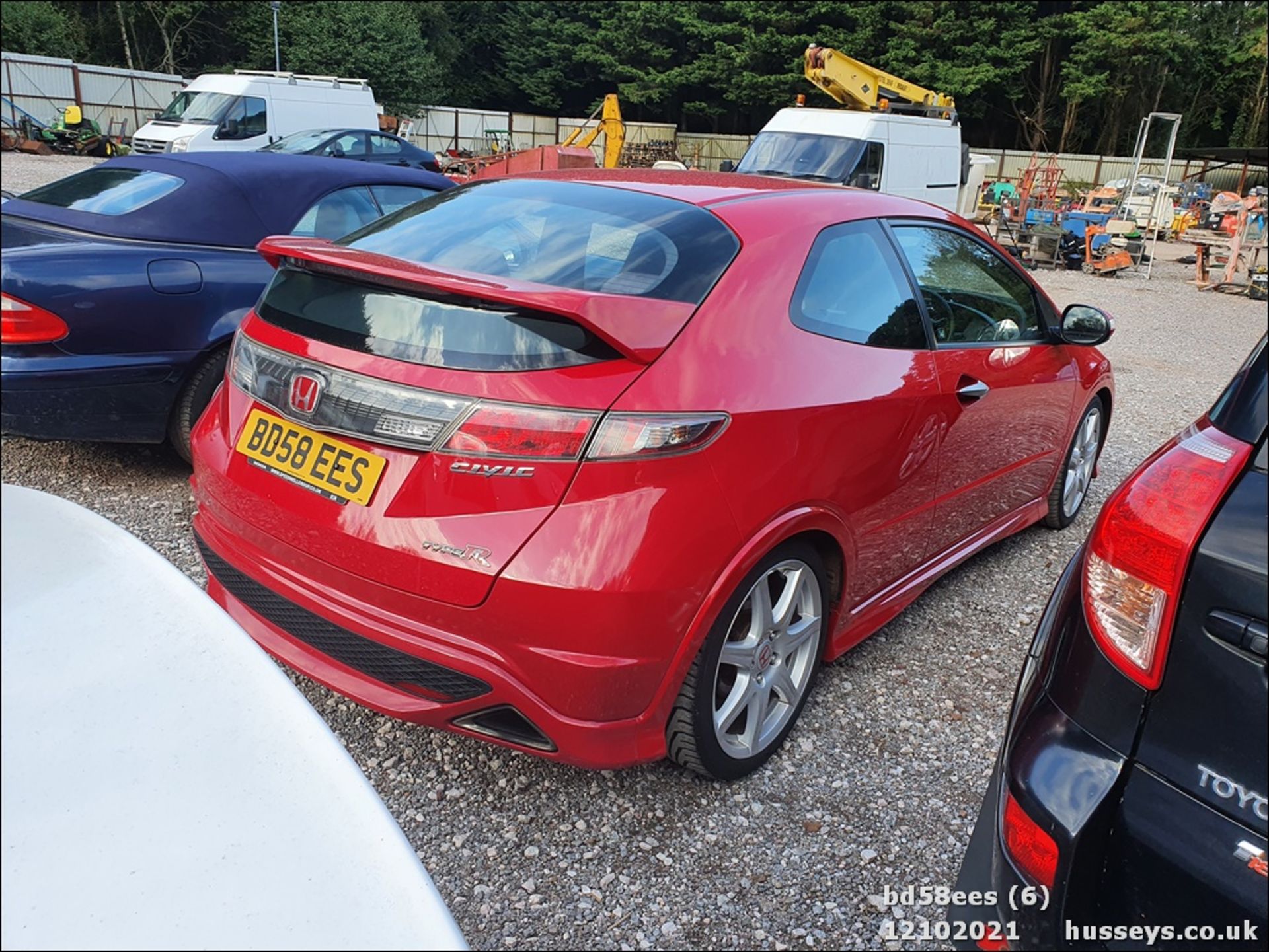 08/58 HONDA CIVIC TYPE-R GT I-VTEC - 1998cc 3dr Hatchback (Red, 82k) - Image 6 of 12