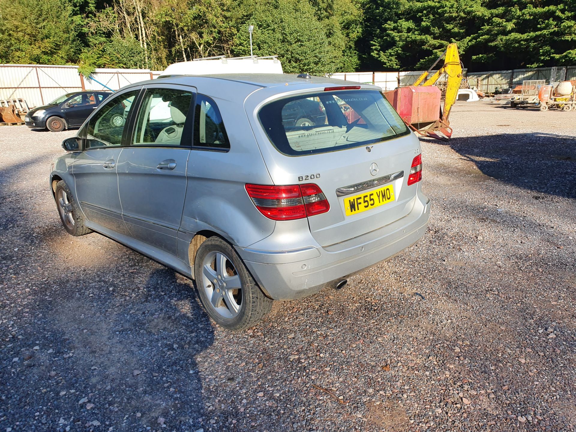 05/55 MERCEDES B200 CDI SE CVT - 1992cc 5dr MPV (Silver) - Image 10 of 17