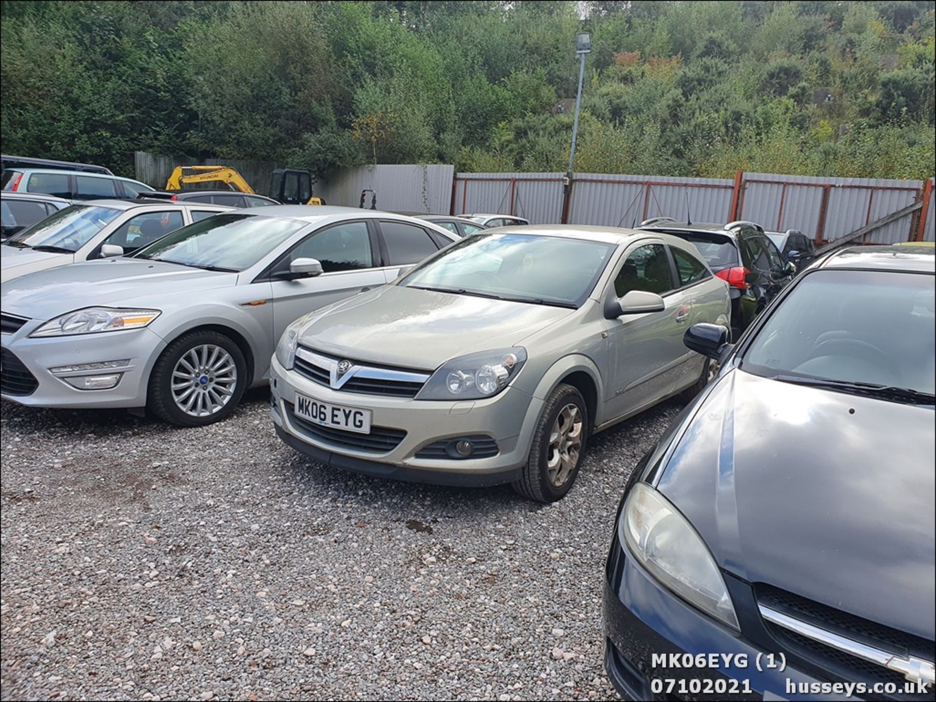 06/06 VAUXHALL ASTRA SXI - 1364cc 3dr Hatchback (Silver) - Image 3 of 26