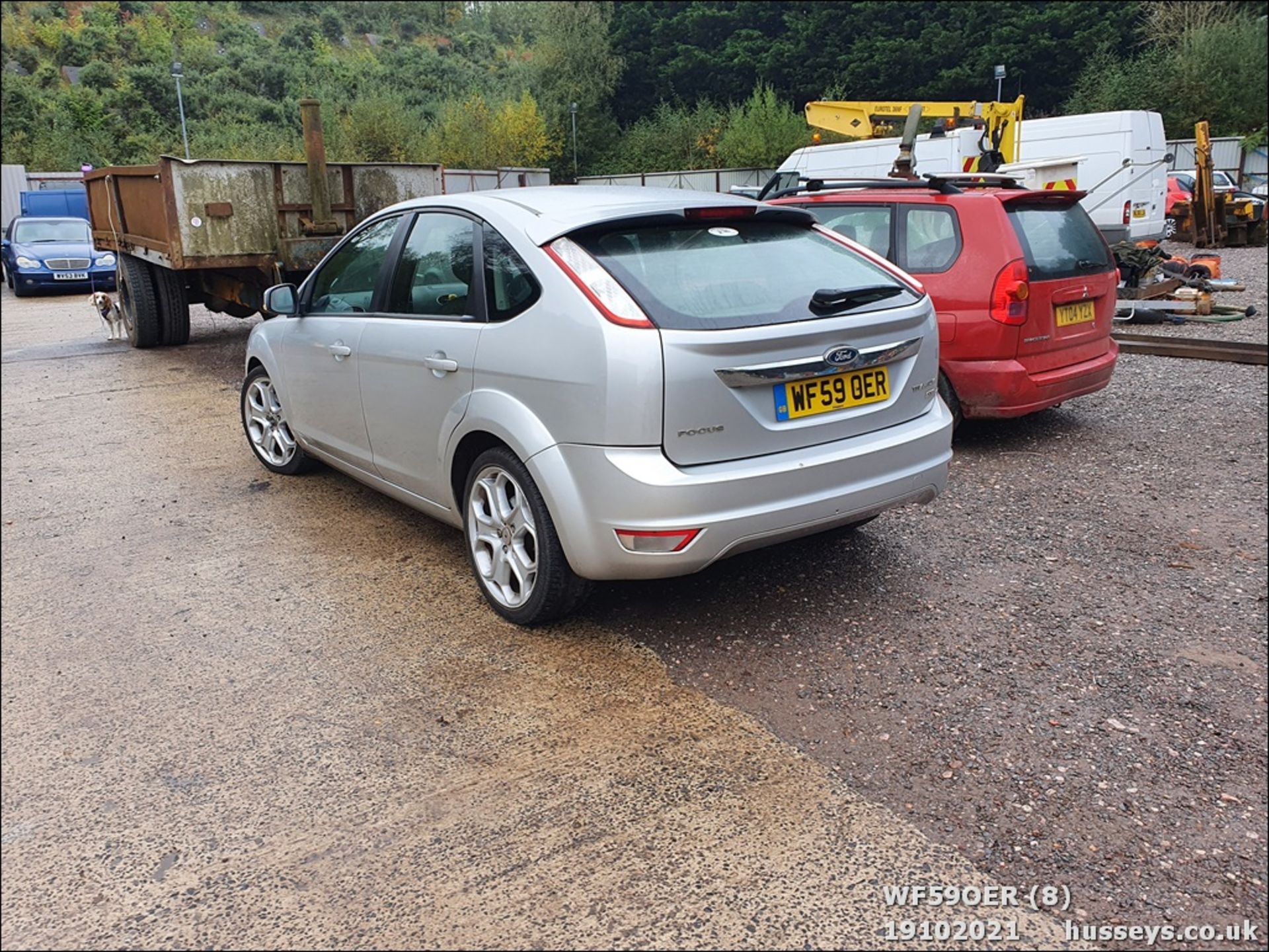 09/59 FORD FOCUS TITANIUM TD 115 - 1753cc 5dr Hatchback (Silver, 160k) - Image 7 of 17