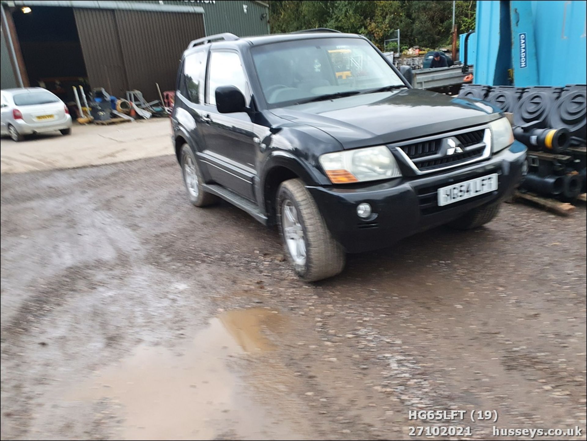 04/54 MITSUBISHI SHOGUN DI-D EQIP 4WRK SWB - 3200cc 4x4 (Black, 107k) - Image 19 of 19