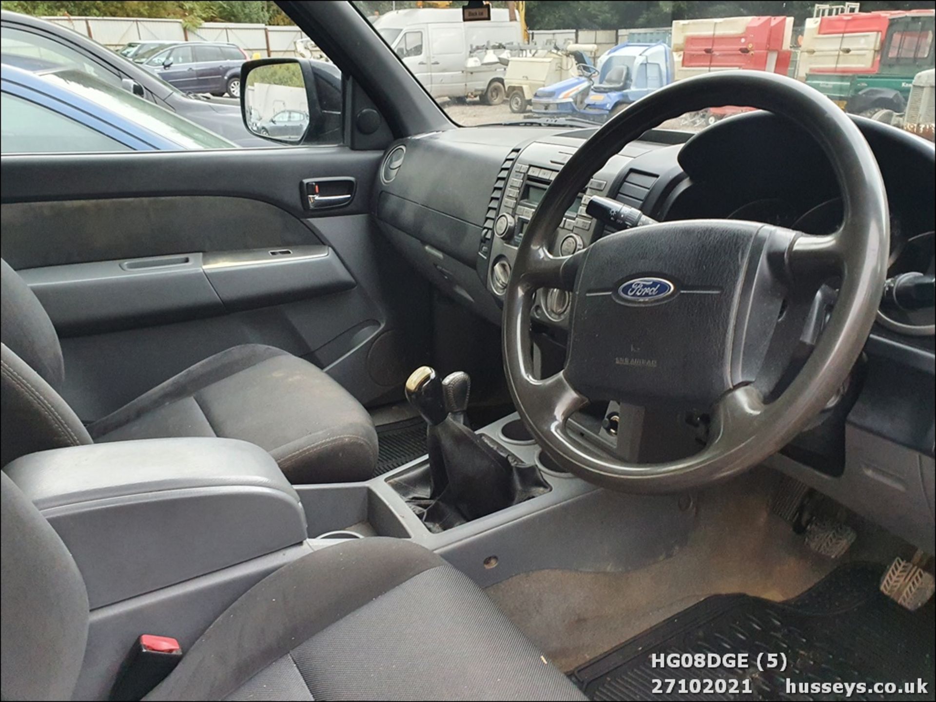 08/08 FORD RANGER XLT D/C 4WD - 2500cc 4x4 (Blue/grey) - Image 7 of 13