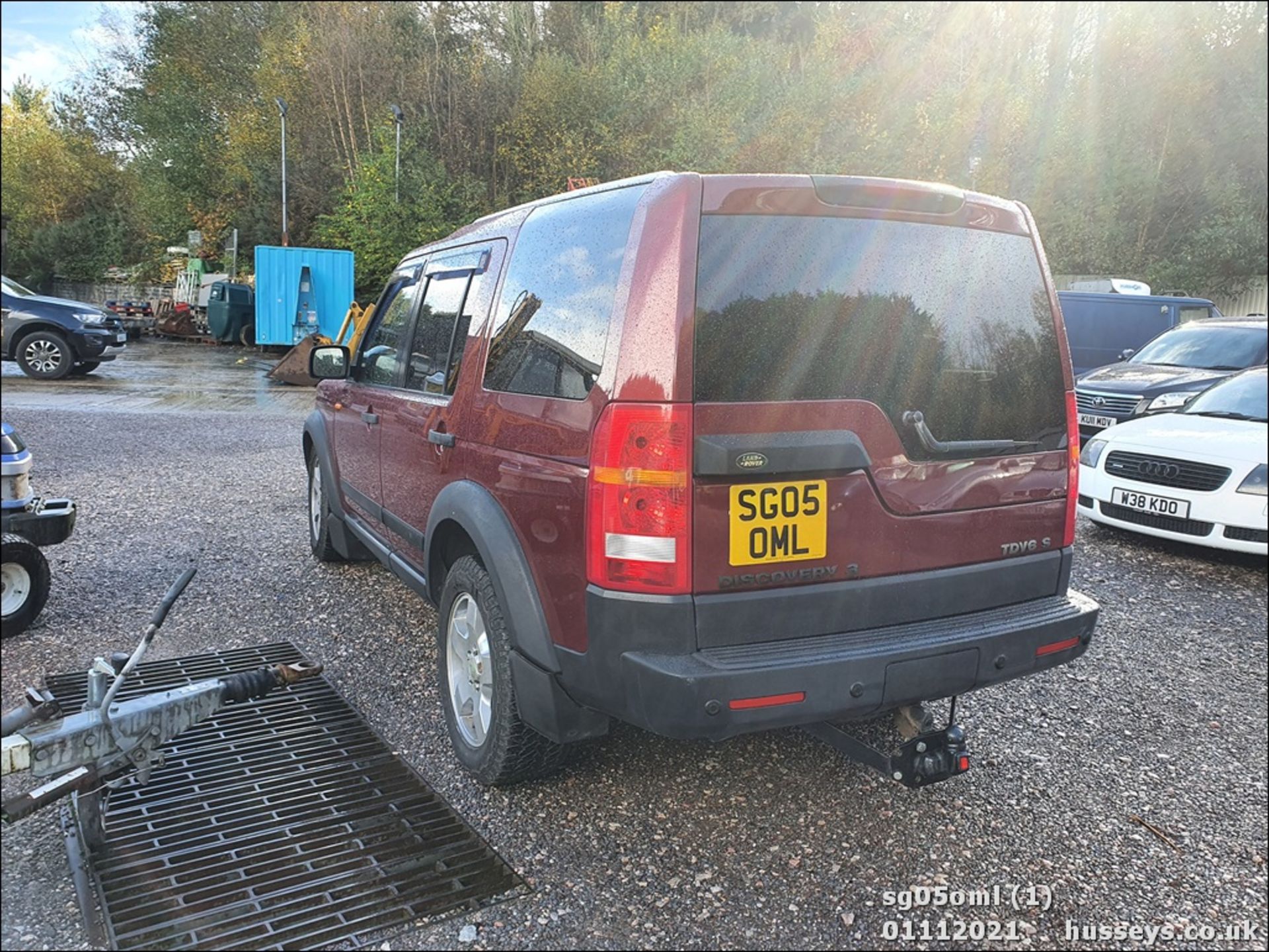 05/05 LAND ROVER DISCOVERY 3 TDV6 S - 2720cc 5dr Estate (Red, 152k) - Image 2 of 13