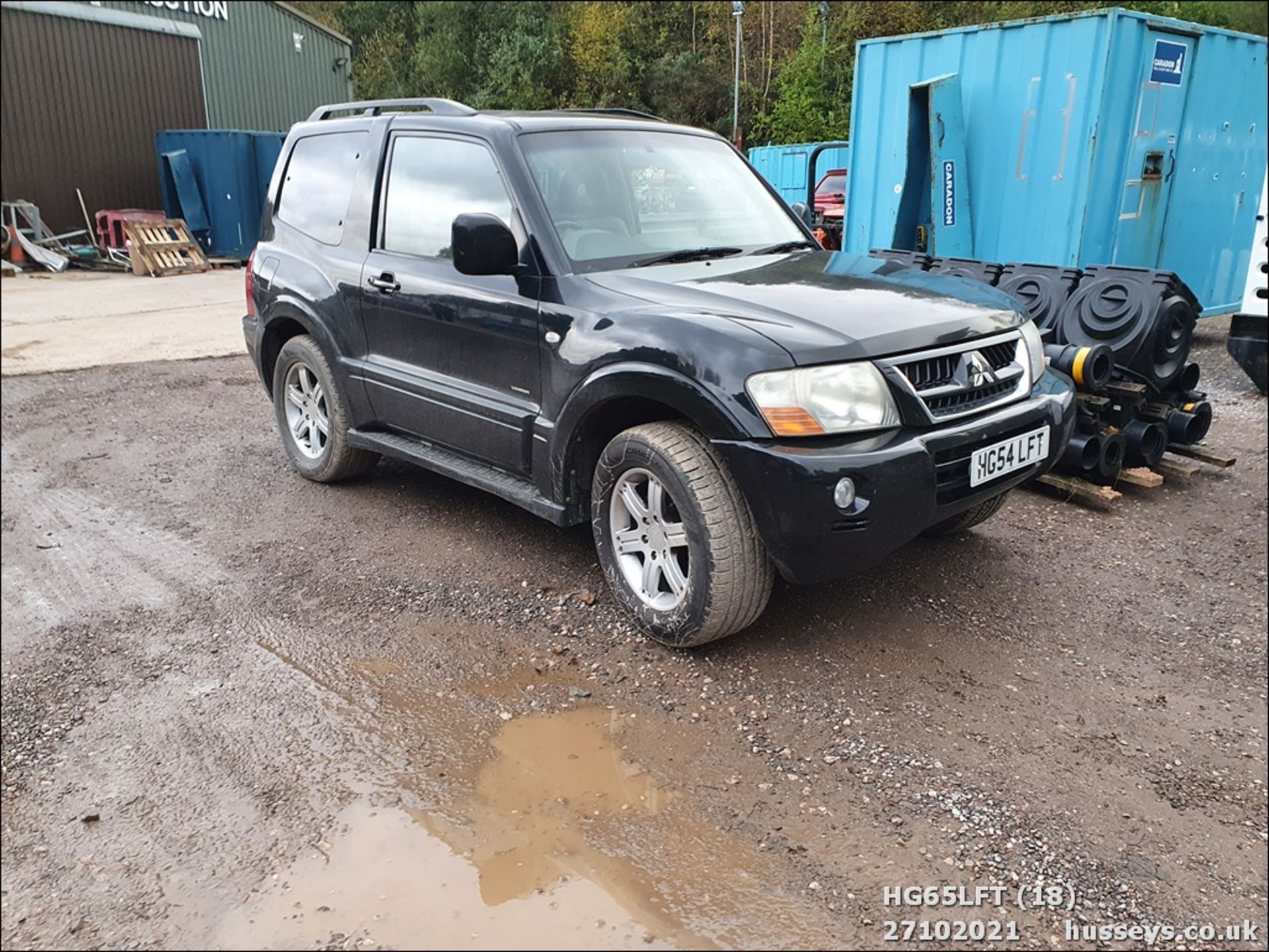 04/54 MITSUBISHI SHOGUN DI-D EQIP 4WRK SWB - 3200cc 4x4 (Black, 107k) - Image 18 of 19