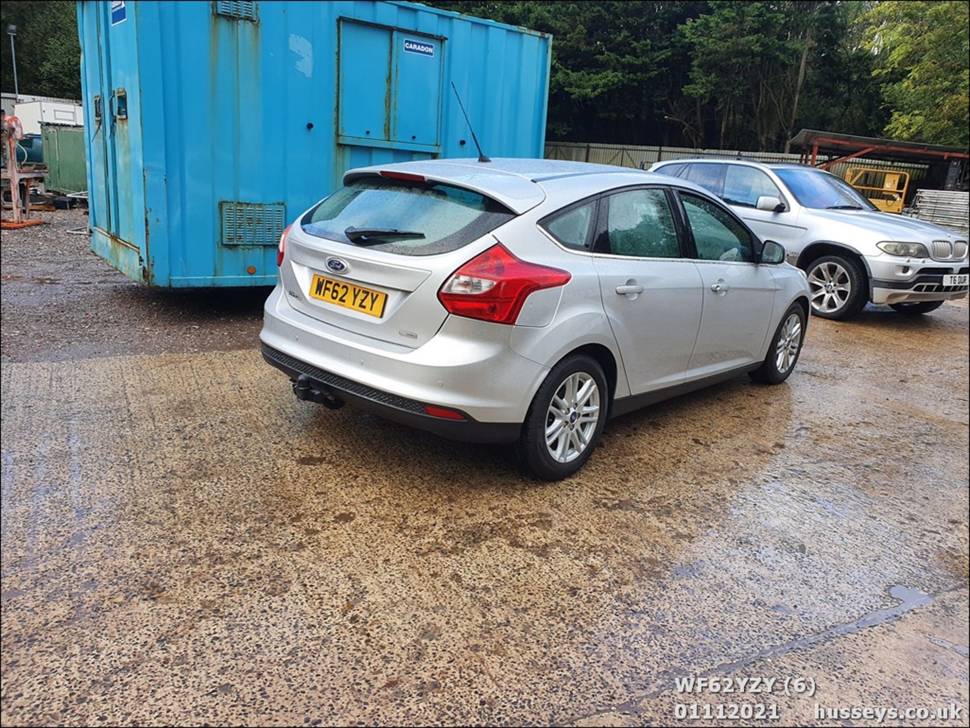 12/62 FORD FOCUS TITANIUM TDCI - 1560cc 5dr Hatchback (Silver, 88k) - Image 6 of 12