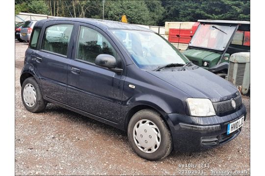 10/10 FIAT PANDA ACTIVE ECO - 1108cc 5dr Hatchback (Blue) - Image 1 of 13