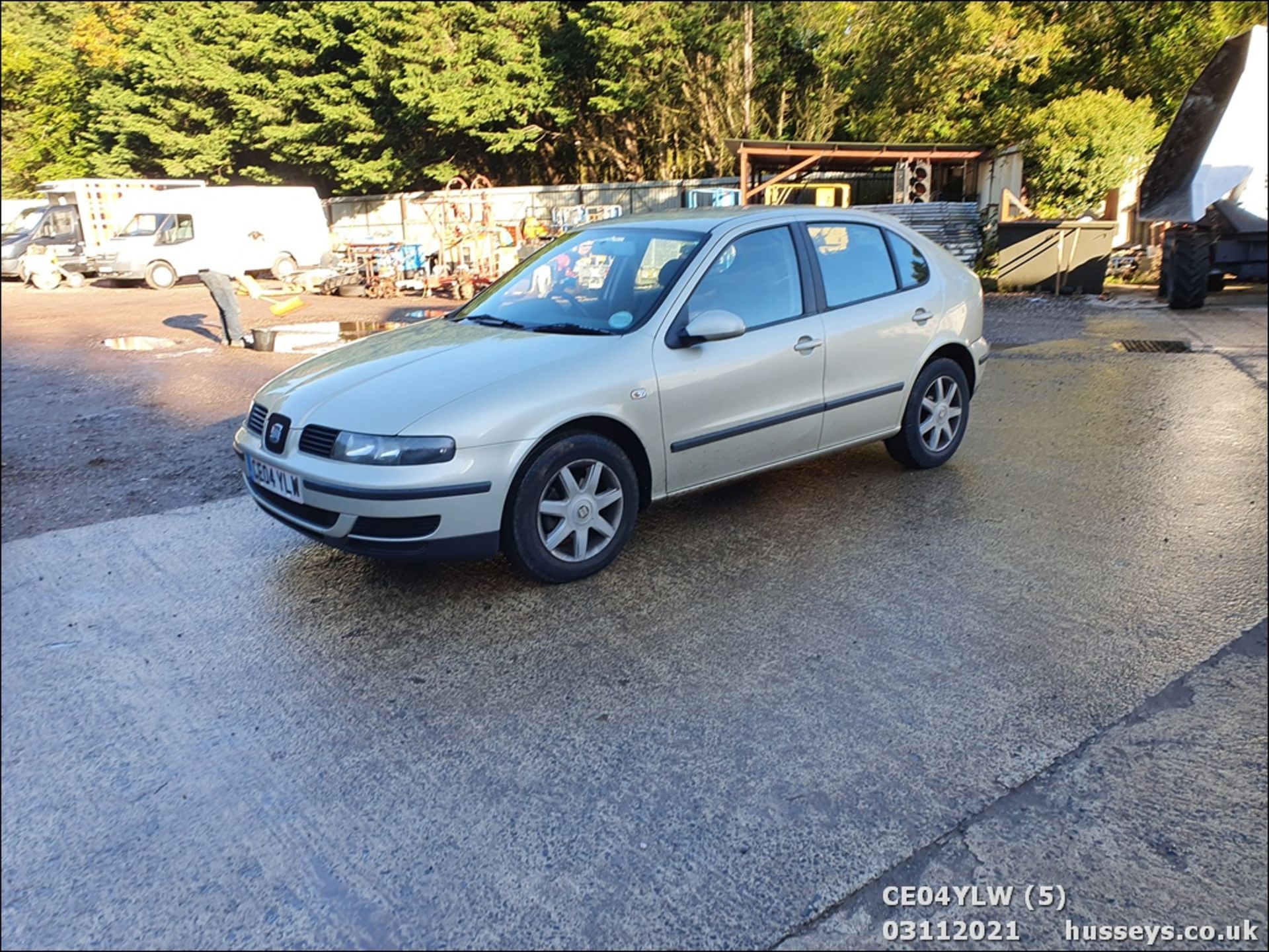 04/04 SEAT LEON S 16V - 1390cc 5dr Hatchback (Beige, 156k) - Image 10 of 17