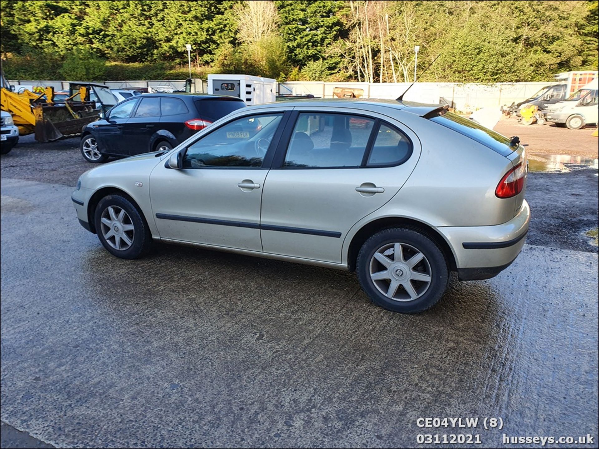 04/04 SEAT LEON S 16V - 1390cc 5dr Hatchback (Beige, 156k) - Image 6 of 17