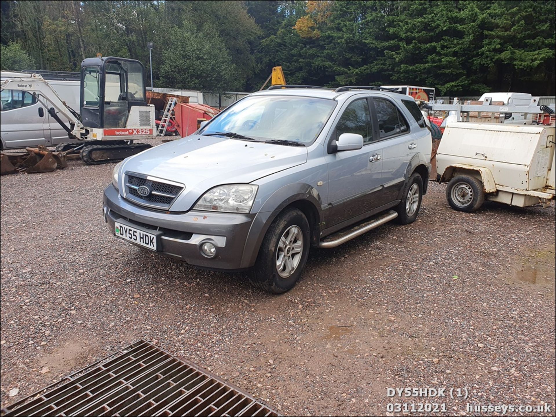 05/55 KIA SORENTO CRDI XS - 2497cc 5dr Estate (Blue, 142k) - Image 2 of 13