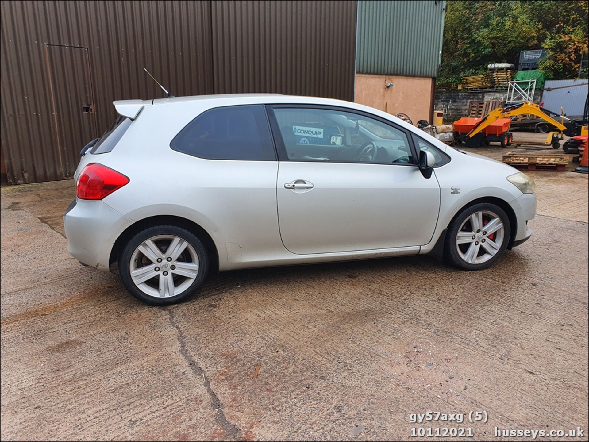 07/57 TOYOTA AURIS T180 D-CAT - 2231cc 3dr Hatchback (Silver, 88k) - Image 6 of 25