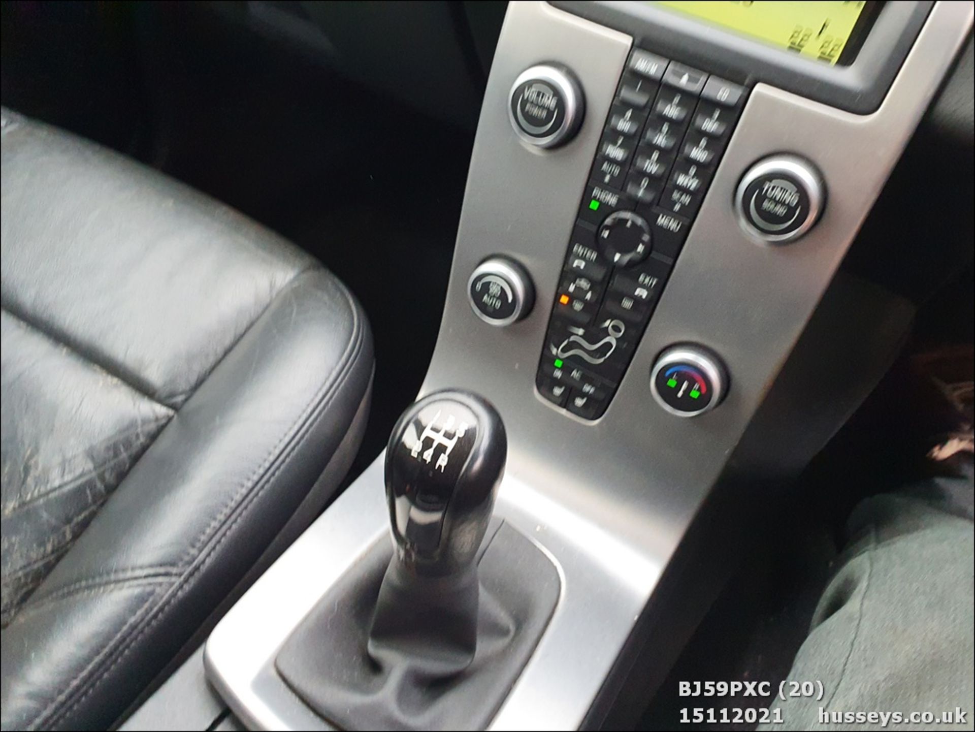 09/59 VOLVO V50 SE LUX D DRIVE - 1560cc 5dr Estate (Grey, 115k) - Image 20 of 21