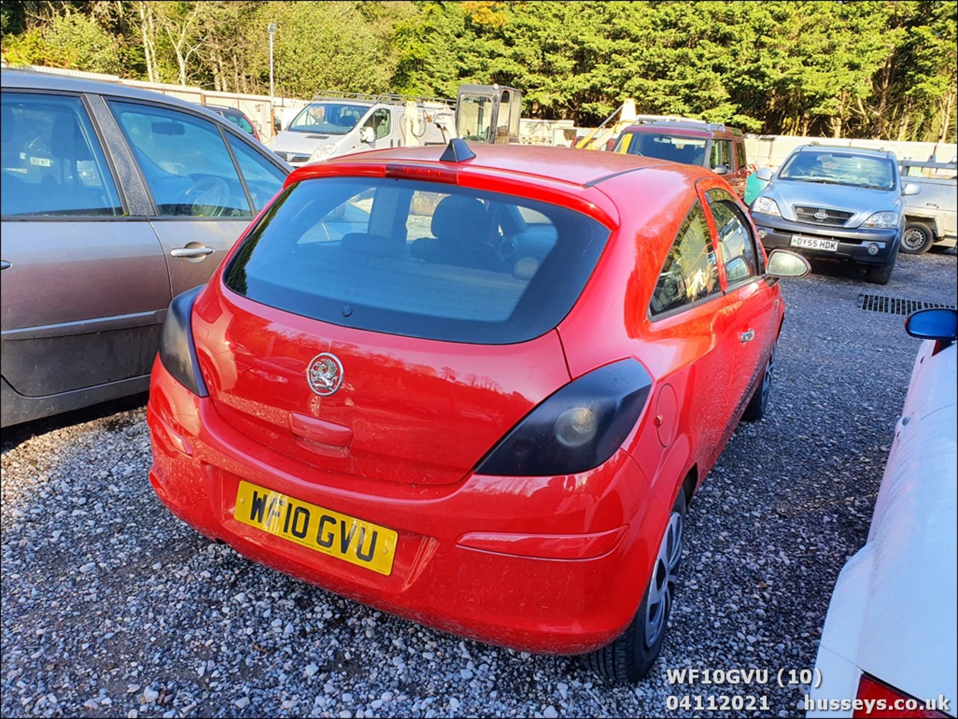 10/10 VAUXHALL CORSA S ECOFLEX - 998cc 3dr Hatchback (Red) - Image 10 of 13