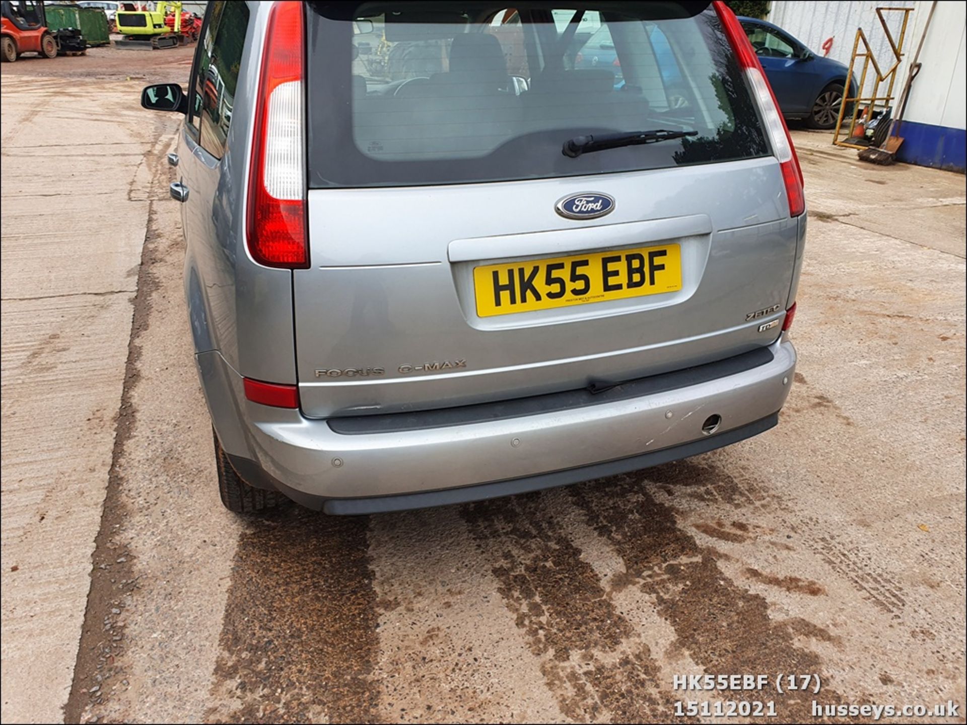 05/55 FORD FOCUS C-MAX ZETEC - 1997cc 5dr MPV (Silver, 143k) - Image 17 of 28