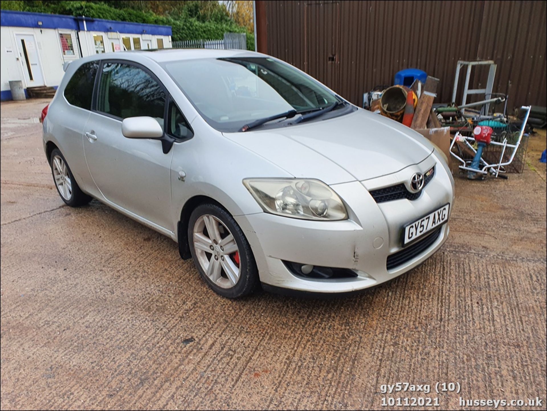 07/57 TOYOTA AURIS T180 D-CAT - 2231cc 3dr Hatchback (Silver, 88k) - Image 11 of 25