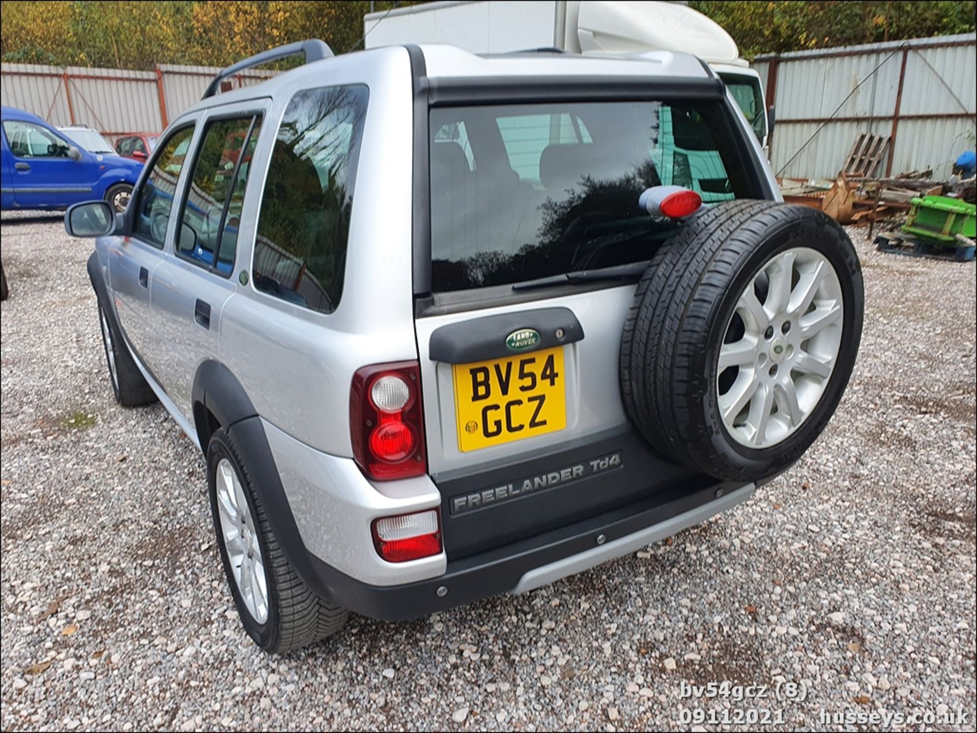 04/54 LAND ROVER FREELANDER TD4 SPORT S/W - 1951cc 5dr Estate (Silver) - Image 9 of 18