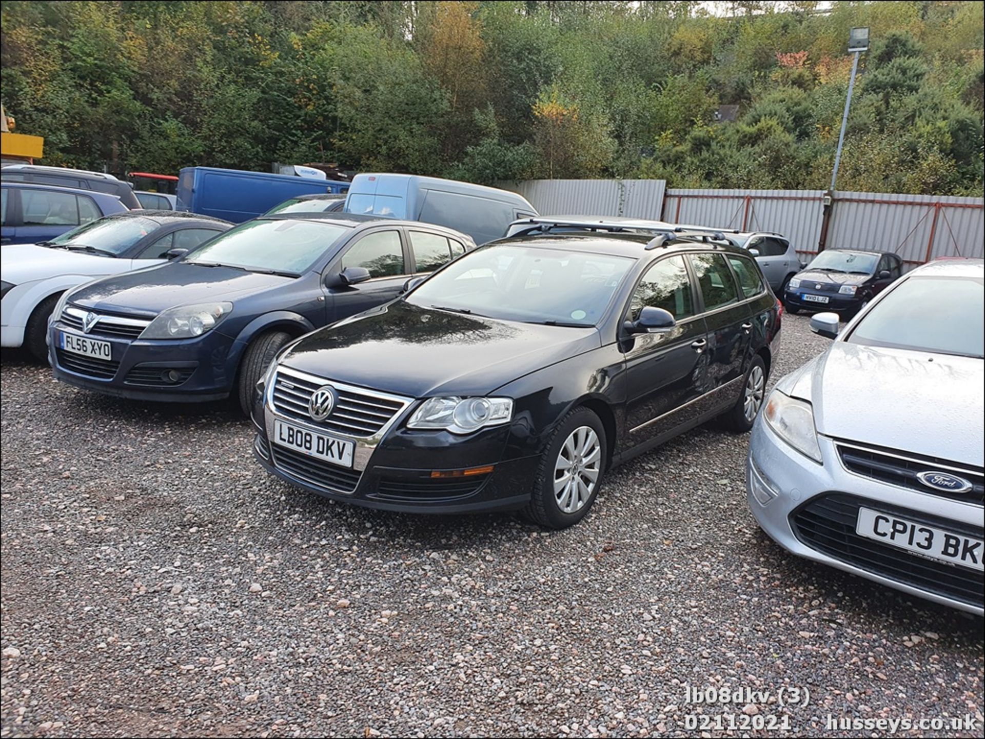 08/08 VOLKSWAGEN PASSAT BLUEMOTION TDI 105 - 1968cc 5dr Estate (Black, 156k) - Image 3 of 16