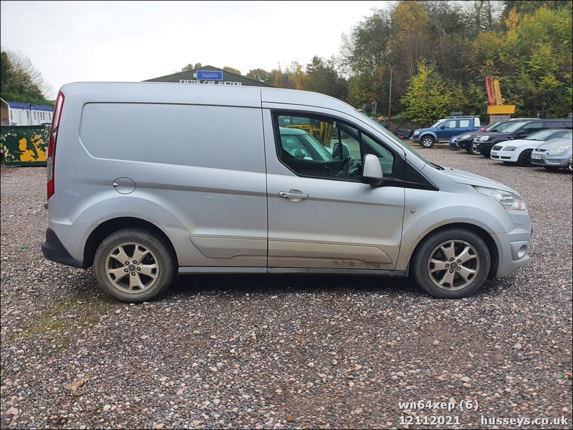14/64 FORD TRANSIT CONNECT 200 LIMIT - 1560cc 5dr Van (Silver, 82k) - Image 6 of 27