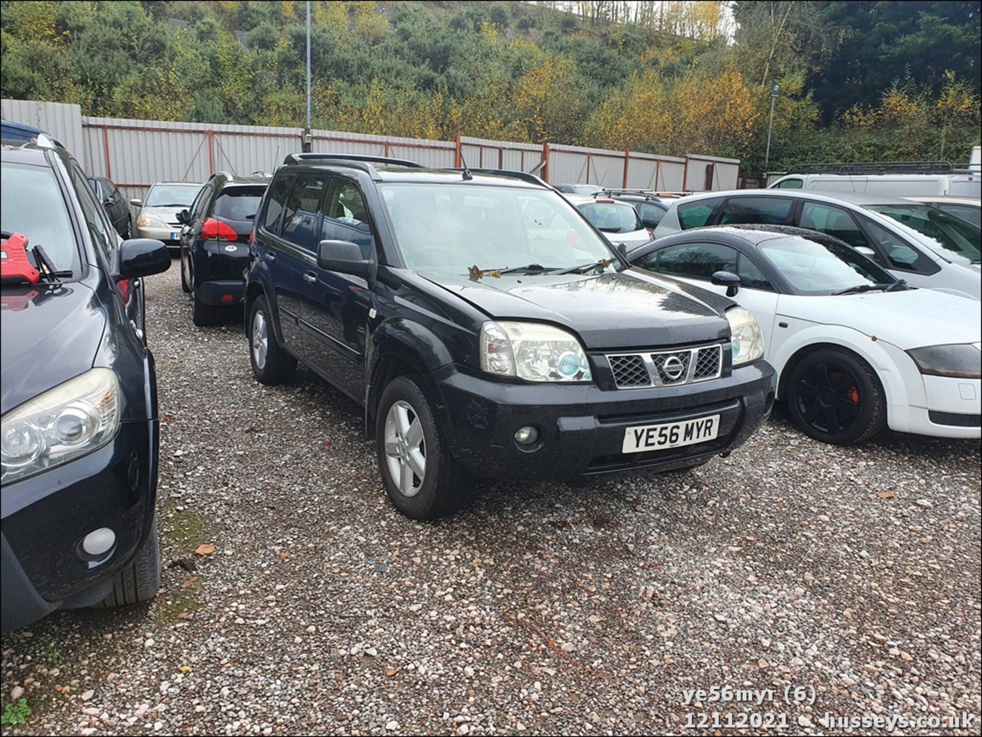 06/56 NISSAN X-TRAIL COLUMBIA DCI - 2184cc 5dr Estate (Black, 157k) - Image 3 of 18