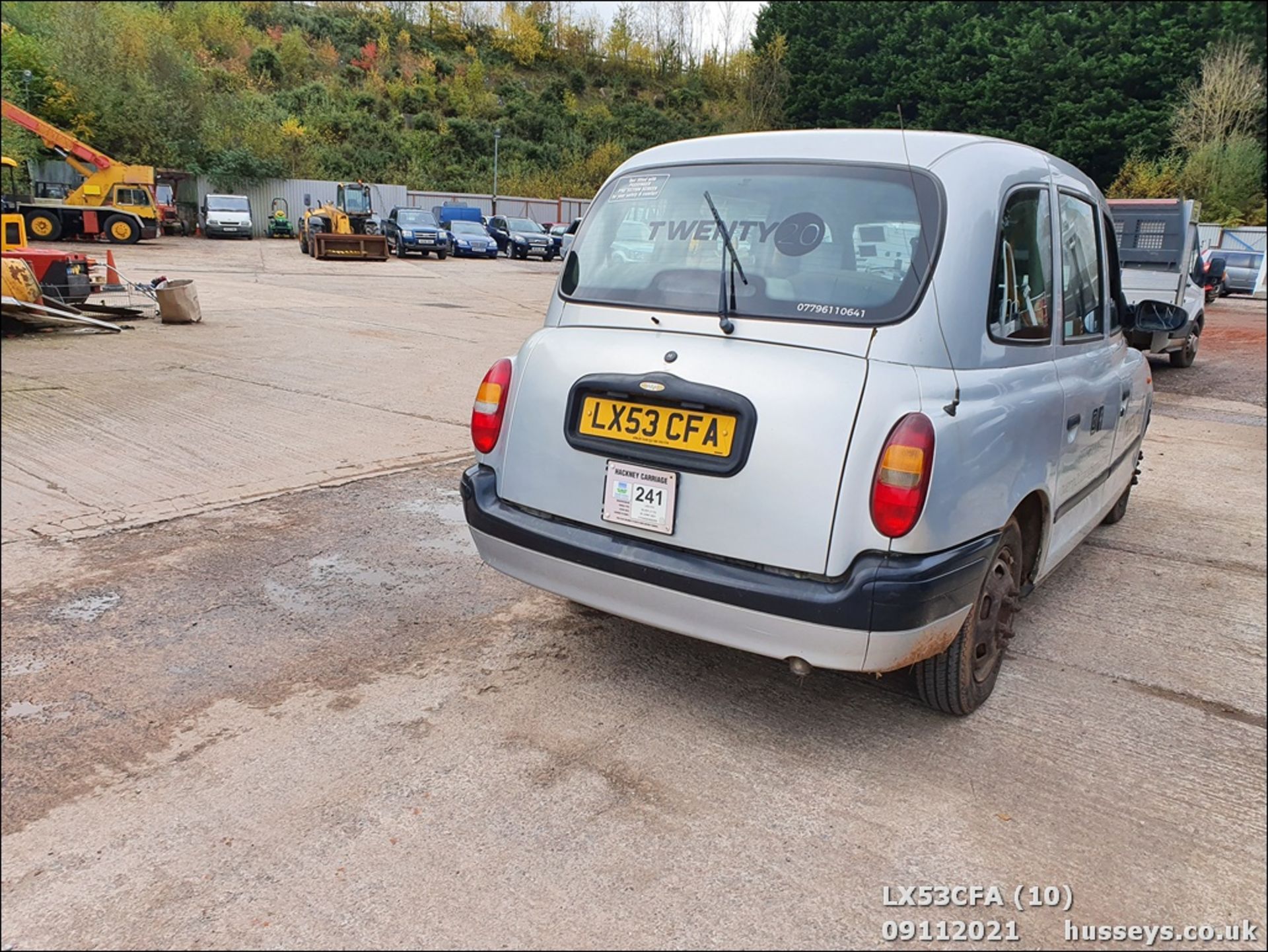 04/53 LONDON TAXIS INT TXII SILVER AUTO - 2402cc (Silver, 112k) - Image 10 of 20