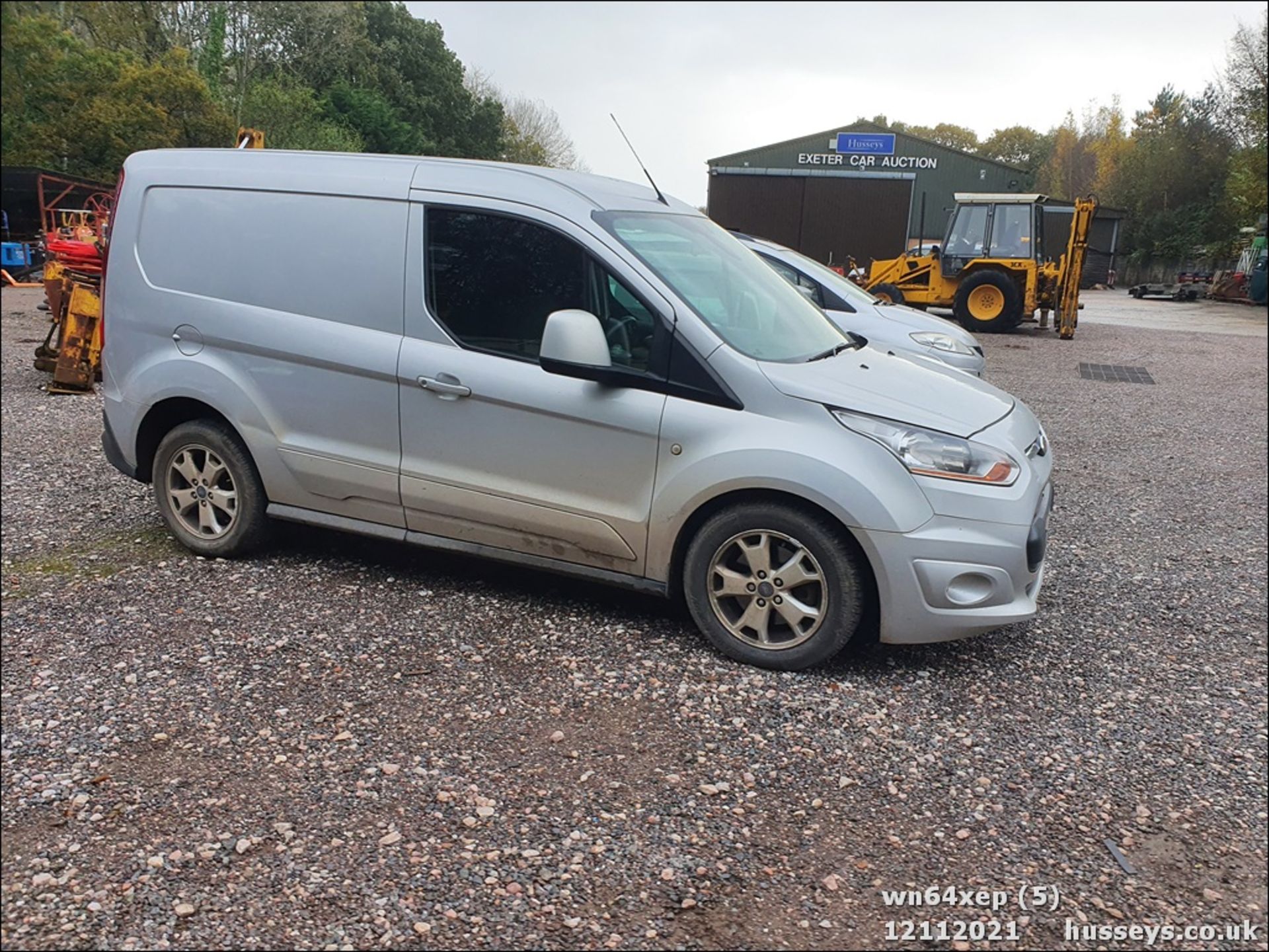 14/64 FORD TRANSIT CONNECT 200 LIMIT - 1560cc 5dr Van (Silver, 82k) - Image 5 of 27