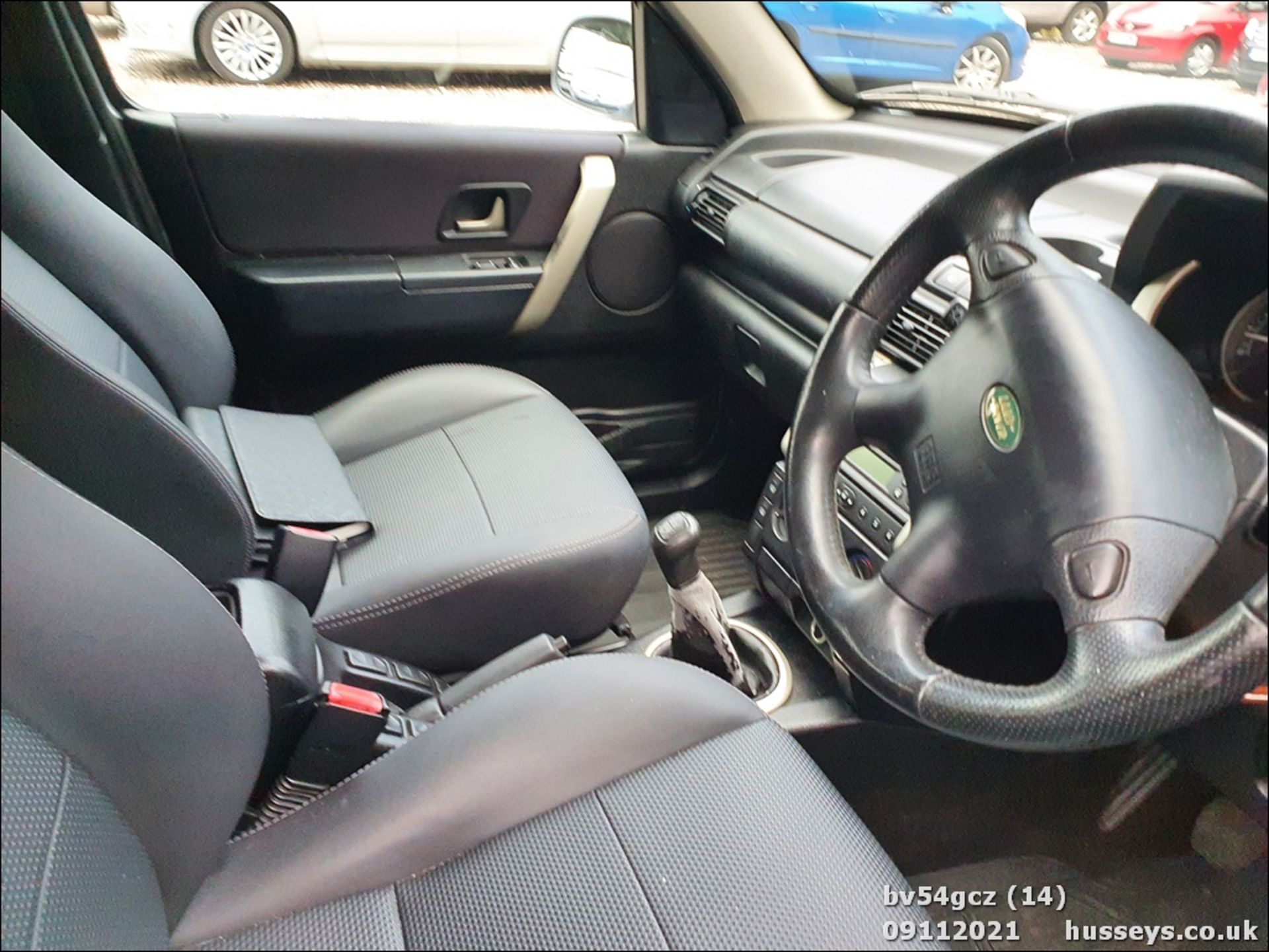 04/54 LAND ROVER FREELANDER TD4 SPORT S/W - 1951cc 5dr Estate (Silver) - Image 14 of 18