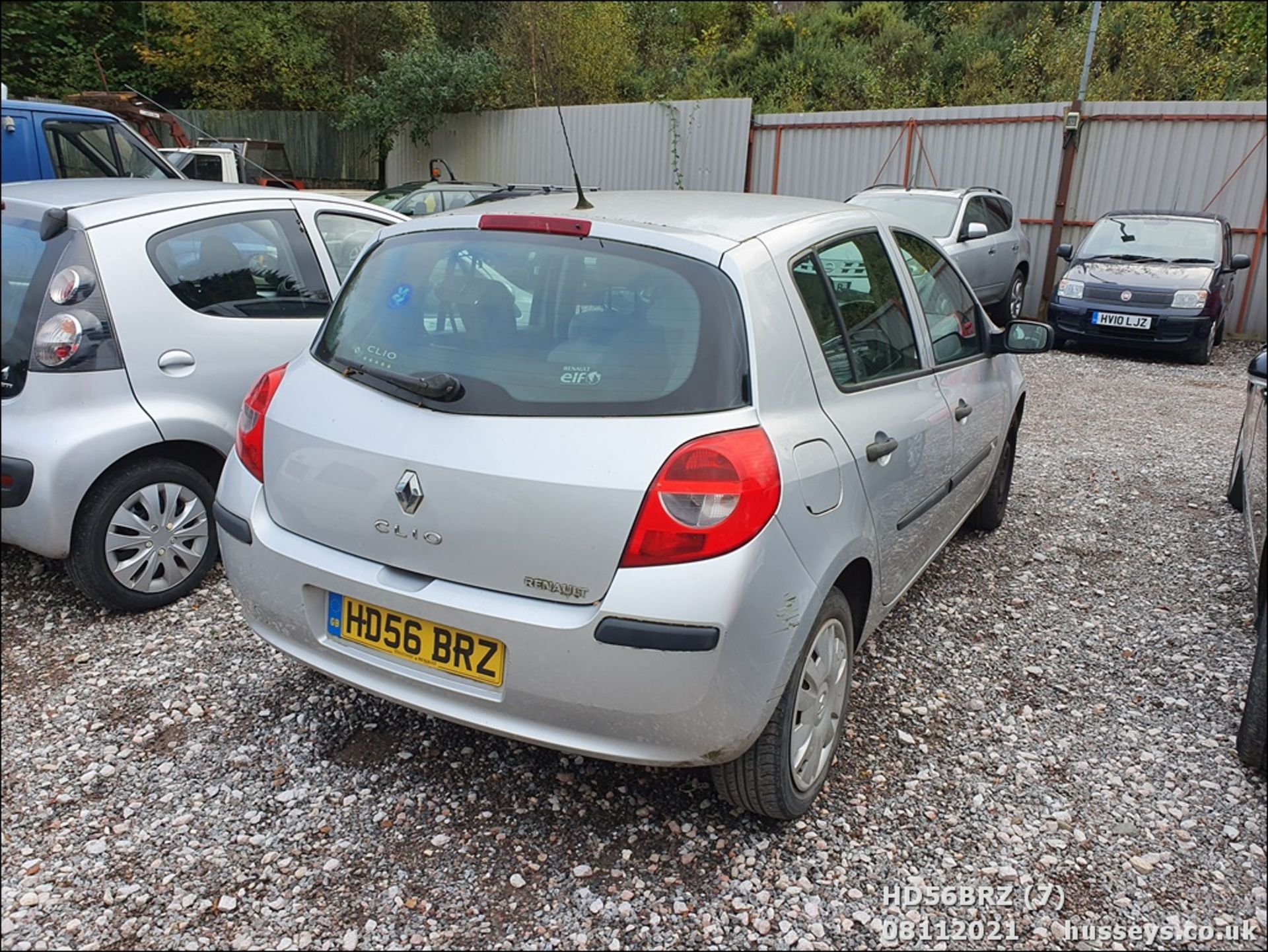 07/56 RENAULT CLIO EXPRESSION - 1390cc 5dr Hatchback (Silver, 103k) - Image 7 of 15