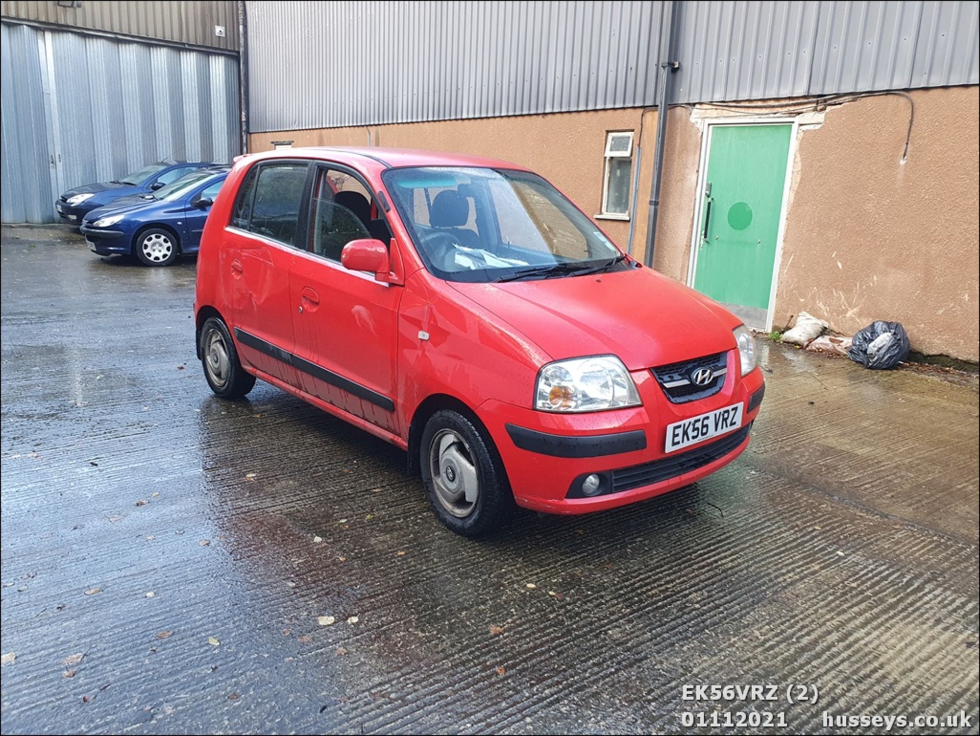 06/56 HYUNDAI AMICA CDX - 1086cc 5dr Hatchback (Red, 60k) - Image 2 of 18