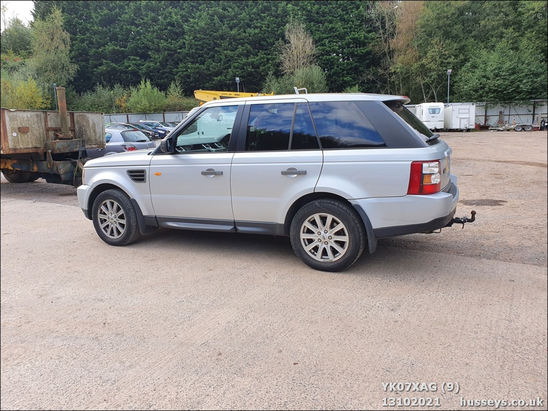 07/07 LAND ROVER RANGE ROVER SP SE TDV6 A - 2720cc 5dr Estate (Silver, 100k) - Image 9 of 27