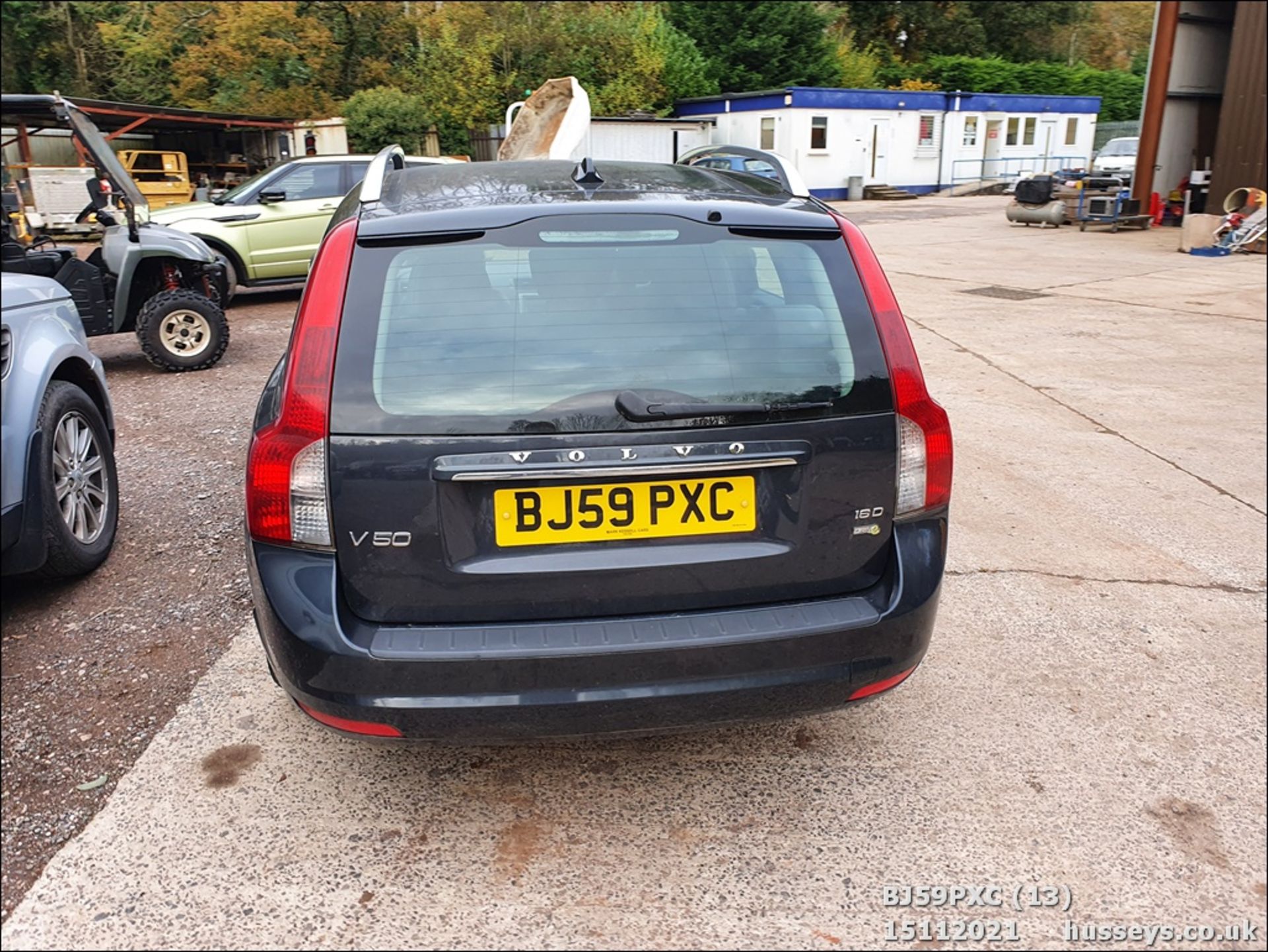 09/59 VOLVO V50 SE LUX D DRIVE - 1560cc 5dr Estate (Grey, 115k) - Image 13 of 21