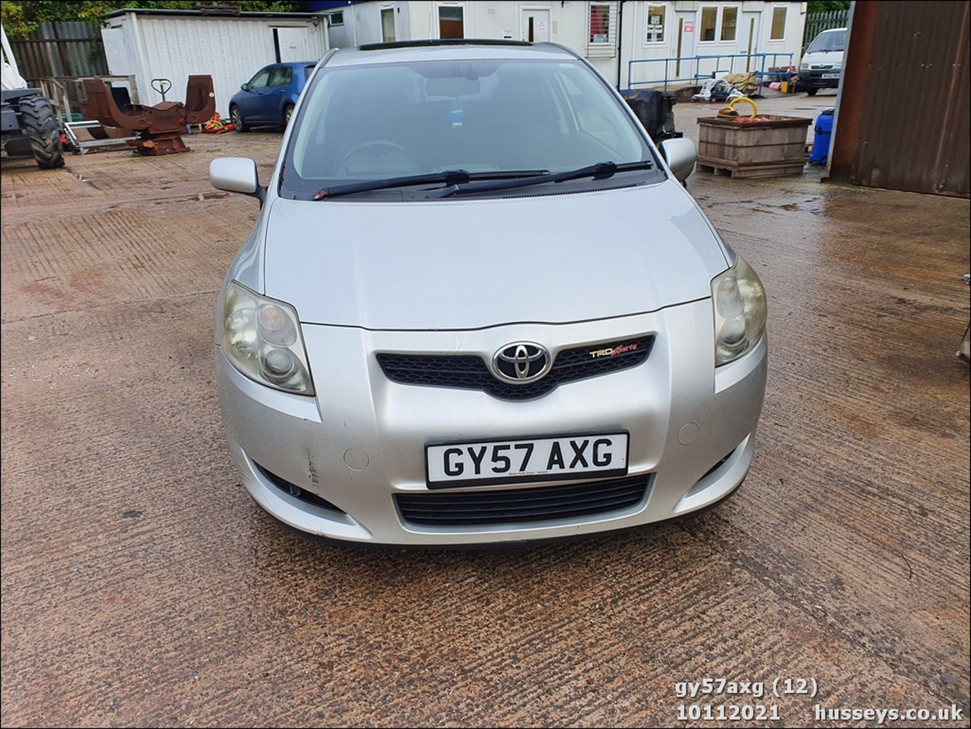 07/57 TOYOTA AURIS T180 D-CAT - 2231cc 3dr Hatchback (Silver, 88k) - Image 13 of 25