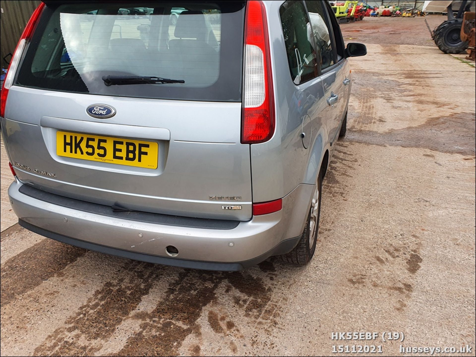 05/55 FORD FOCUS C-MAX ZETEC - 1997cc 5dr MPV (Silver, 143k) - Image 19 of 28