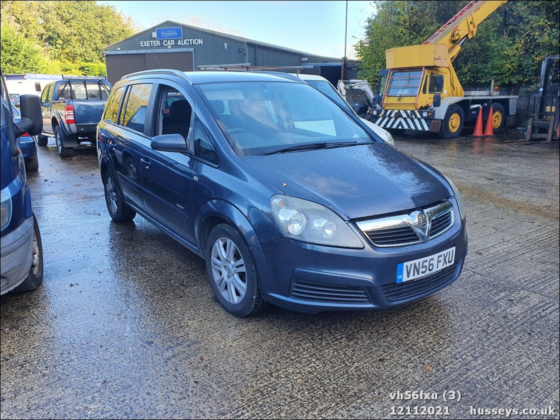 06/56 VAUXHALL ZAFIRA ENERGY CDTI - 1910cc 5dr MPV (Blue, 126k) - Image 3 of 26