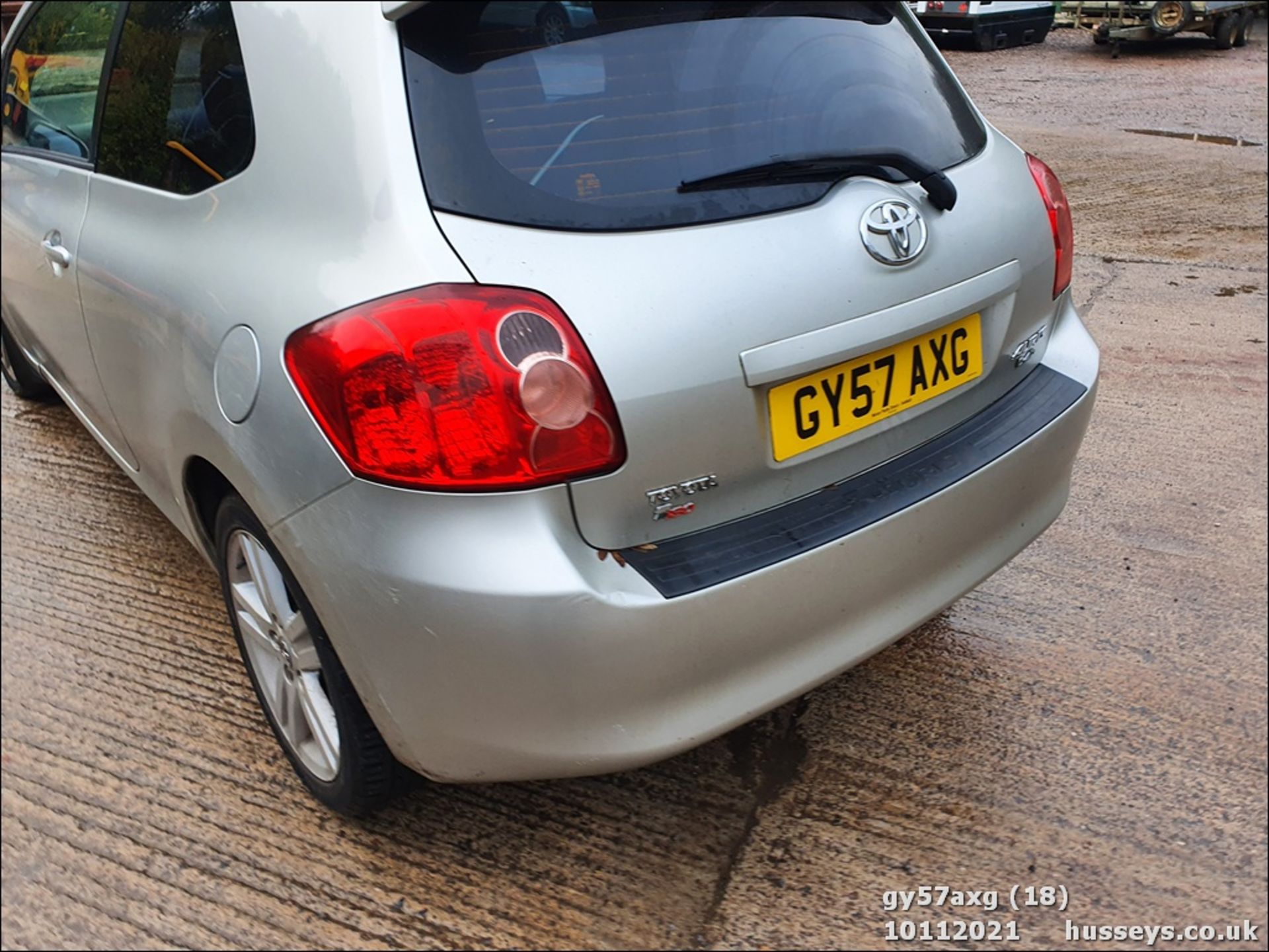 07/57 TOYOTA AURIS T180 D-CAT - 2231cc 3dr Hatchback (Silver, 88k) - Image 18 of 25