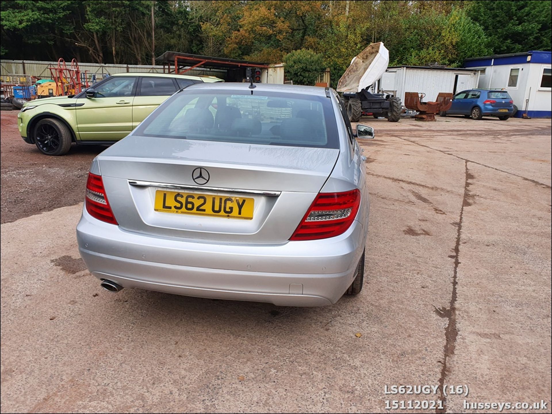 12/62 MERCEDES-BENZ C220 EXECUTIV SE CDI BLUE - 2143cc 4dr Saloon (Silver, 174k) - Image 17 of 31