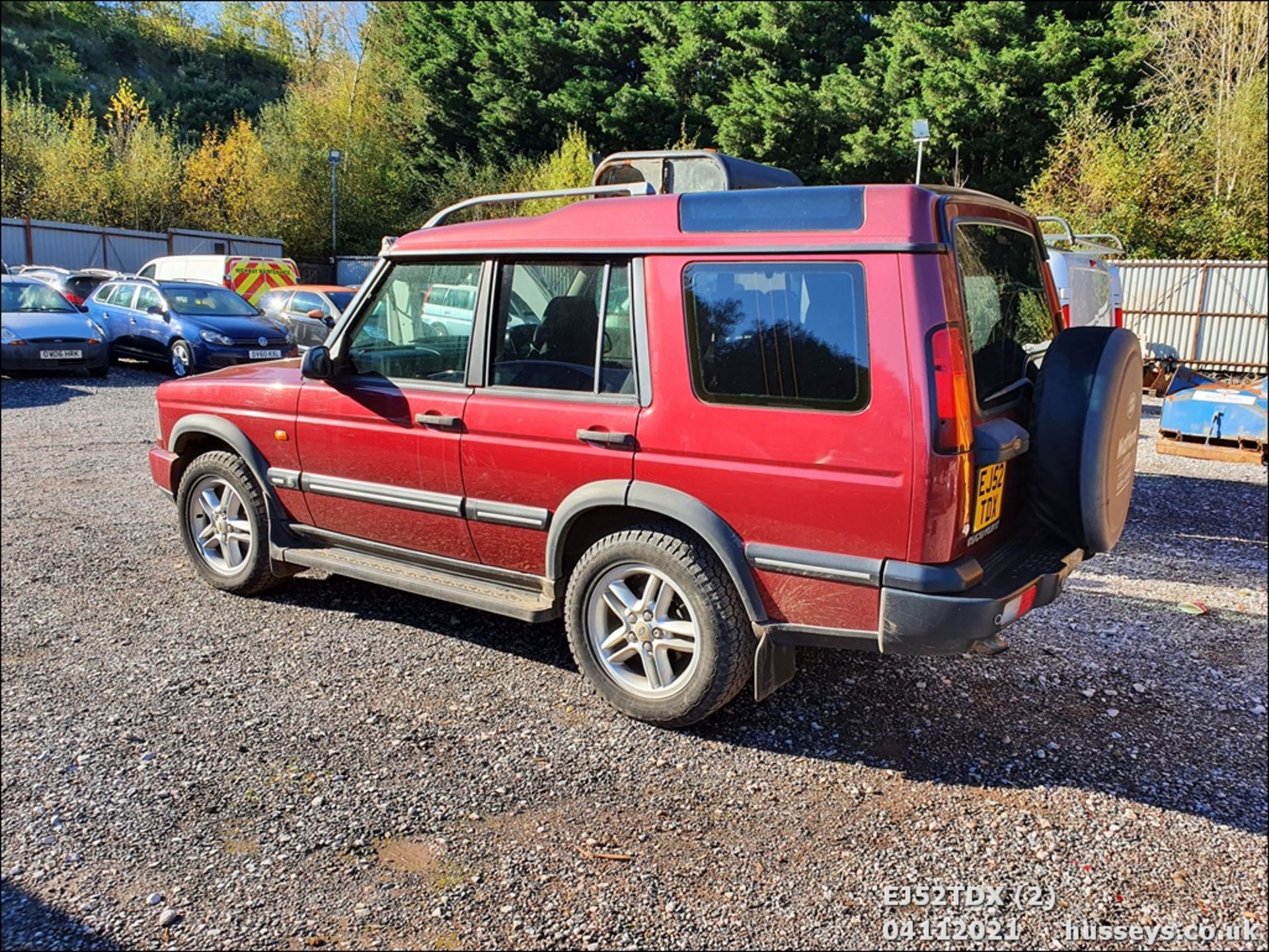 03/52 LAND ROVER DISCOVERY TD5 XS AUTO - 2495cc 5dr Estate (Red, 152k) - Image 3 of 18