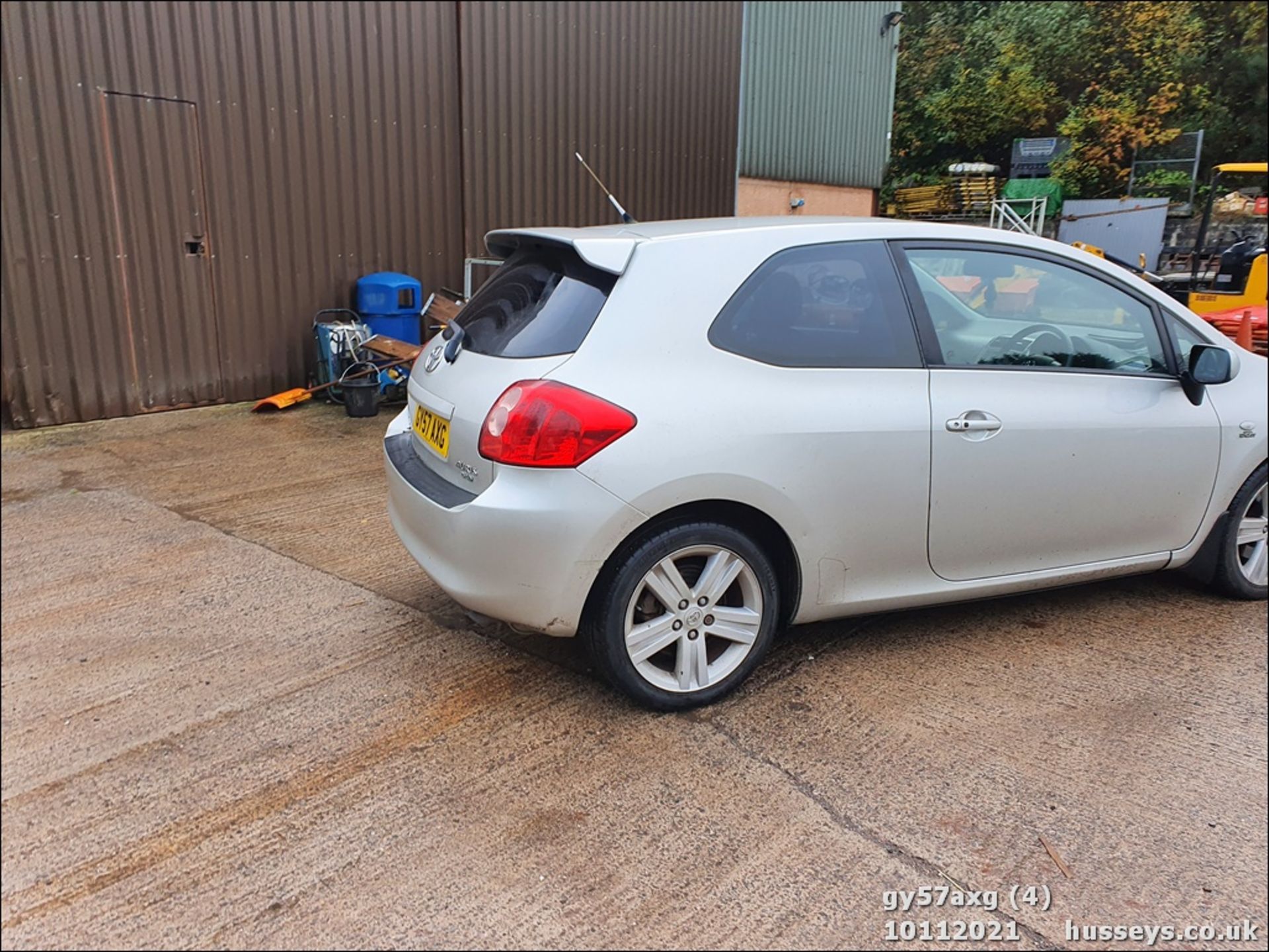 07/57 TOYOTA AURIS T180 D-CAT - 2231cc 3dr Hatchback (Silver, 88k) - Image 5 of 25