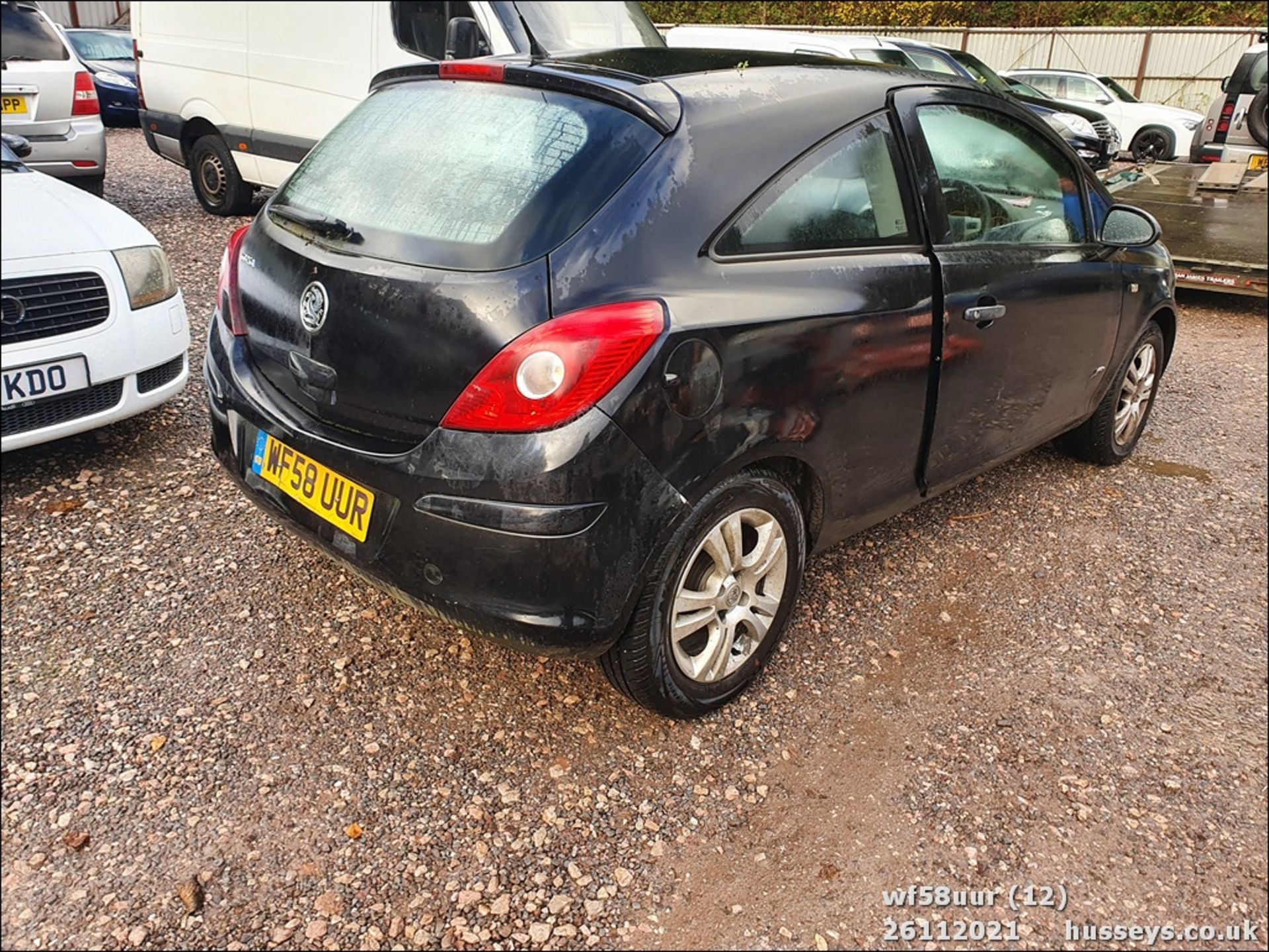 08/58 VAUXHALL CORSA ACTIVE - 998cc 3dr Hatchback (Black, 138k) - Image 12 of 17