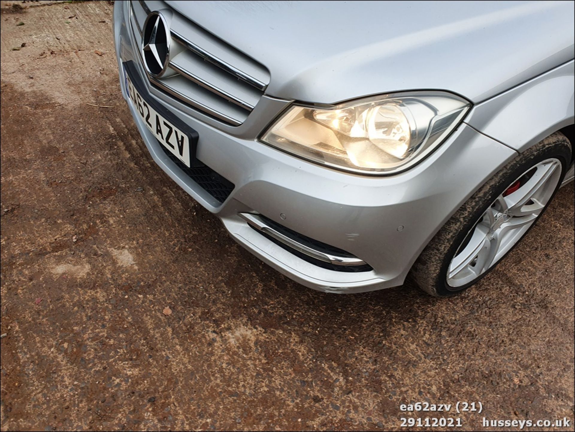 12/62 MERCEDES-BENZ C220 EXECUTIV SE CDI BLUE - 2143cc 4dr Saloon (Silver, 162k) - Image 21 of 24