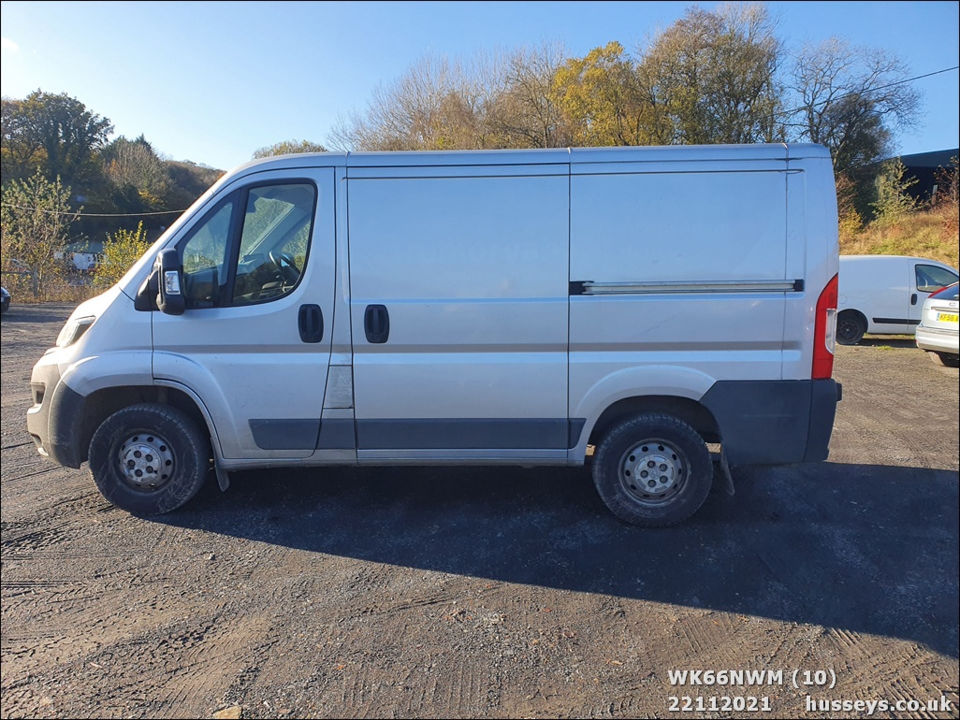 16/66 PEUGEOT BOXER 333 PRO L1H1 BLUE H - 1997cc 5dr Van (Silver, 76k) - Image 10 of 29